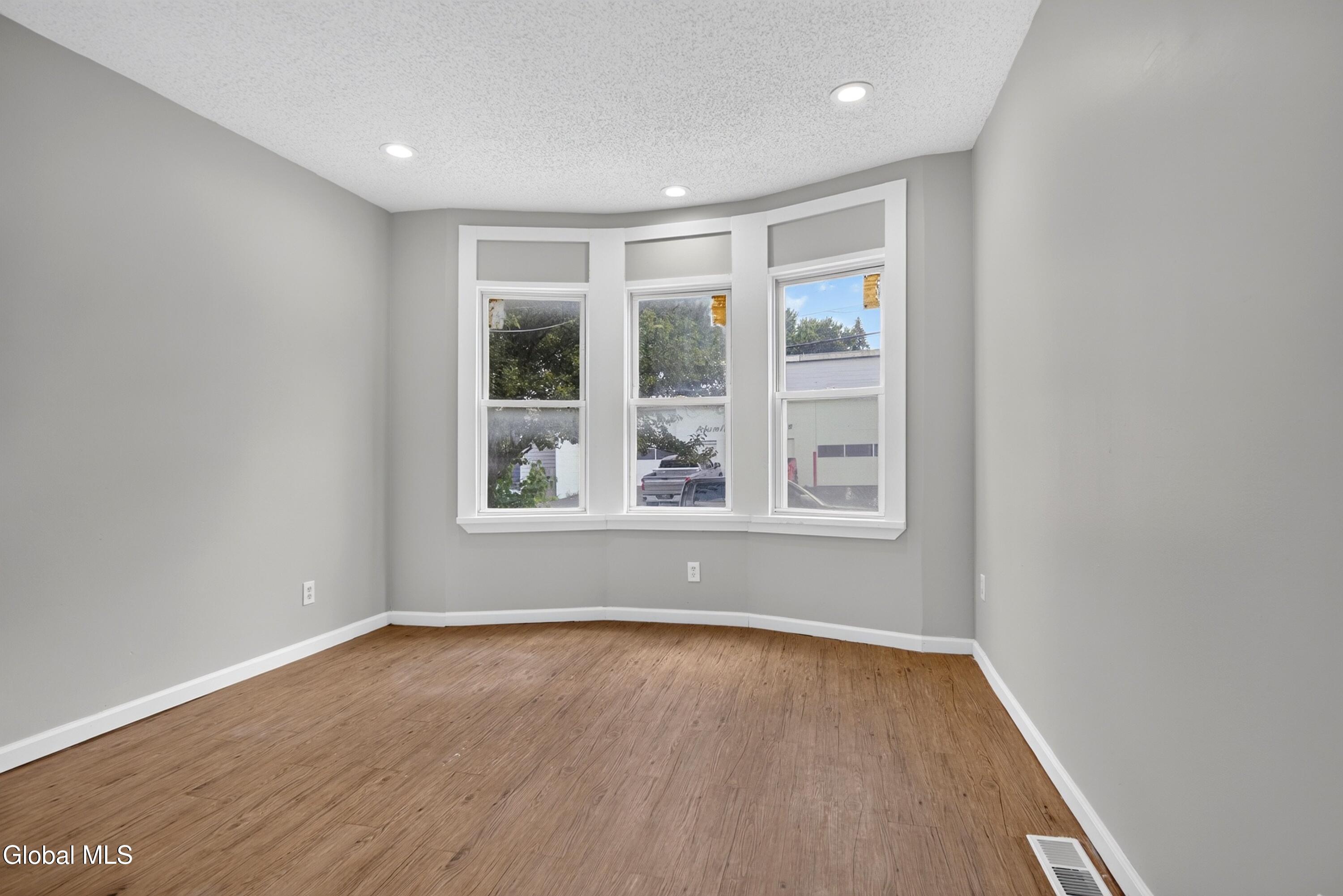 22 N Manning Boulevard Albany NY 12206