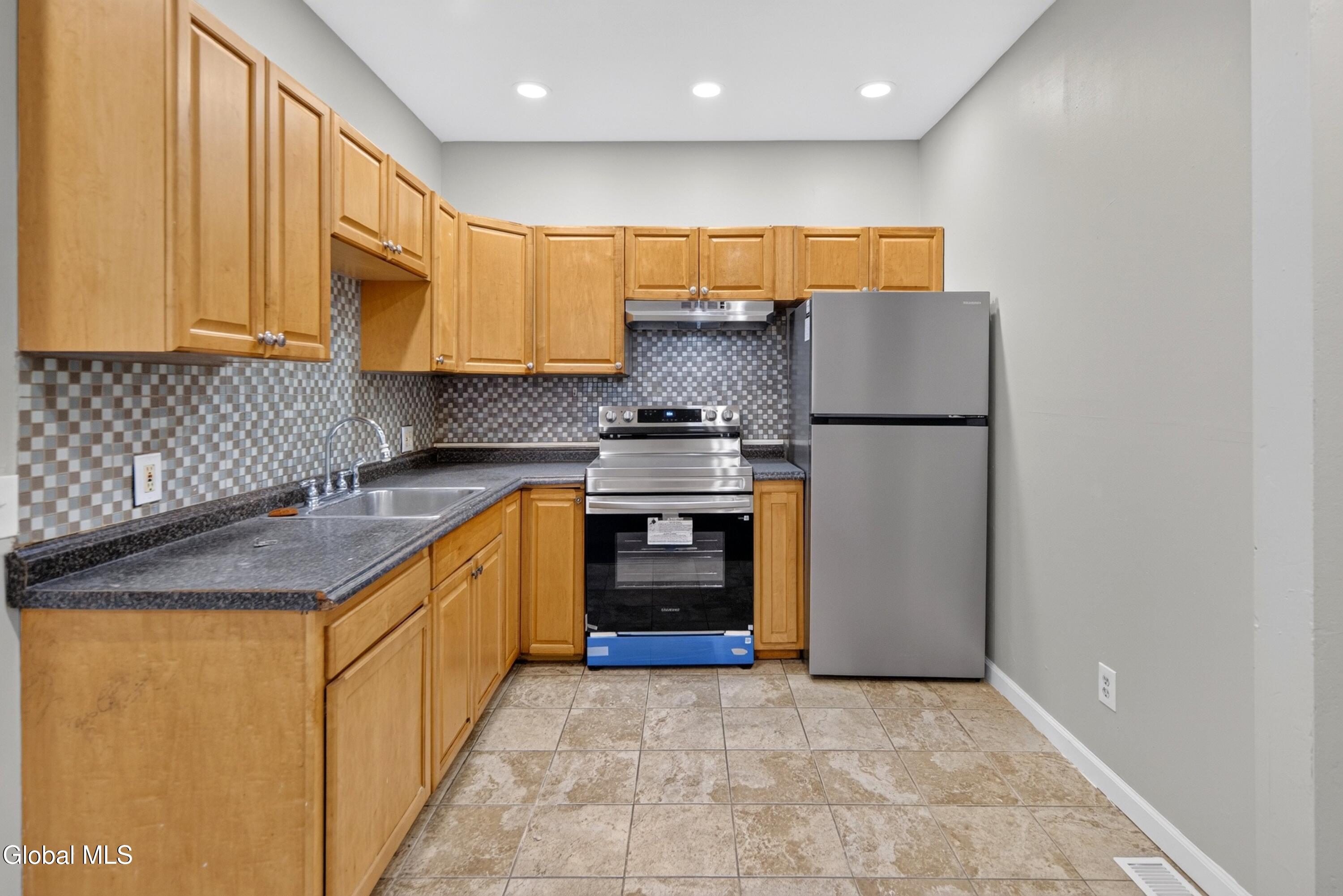 22 N Manning Boulevard Albany NY 12206