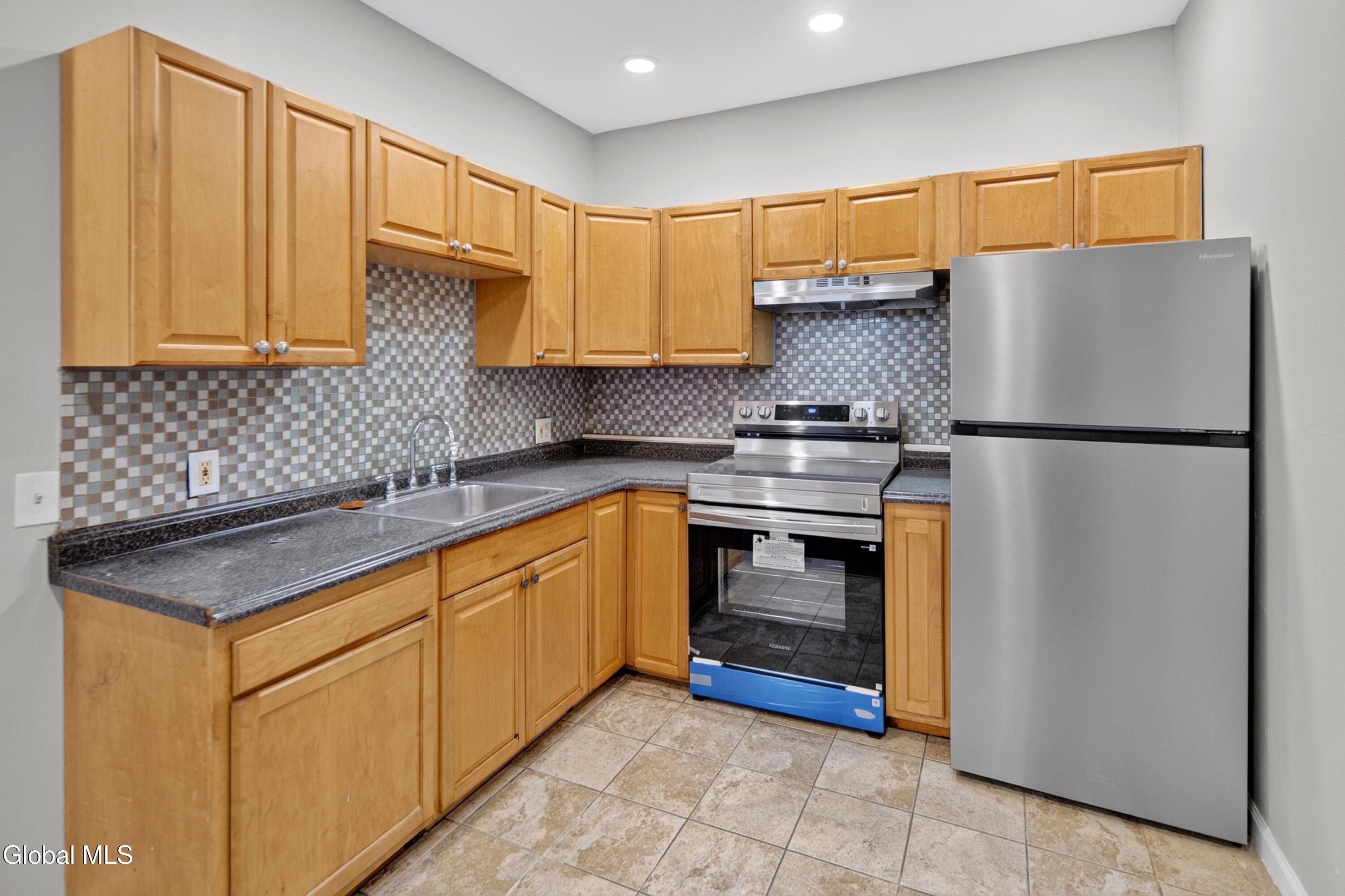 22 N Manning Boulevard Albany NY 12206