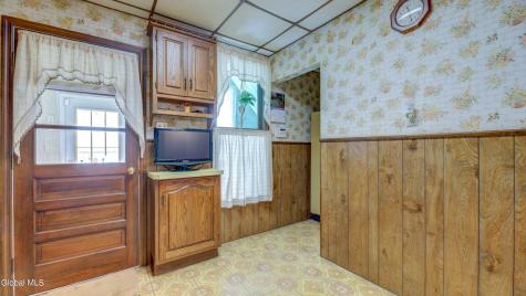 43 Glen Avenue Amsterdam NY 12010
