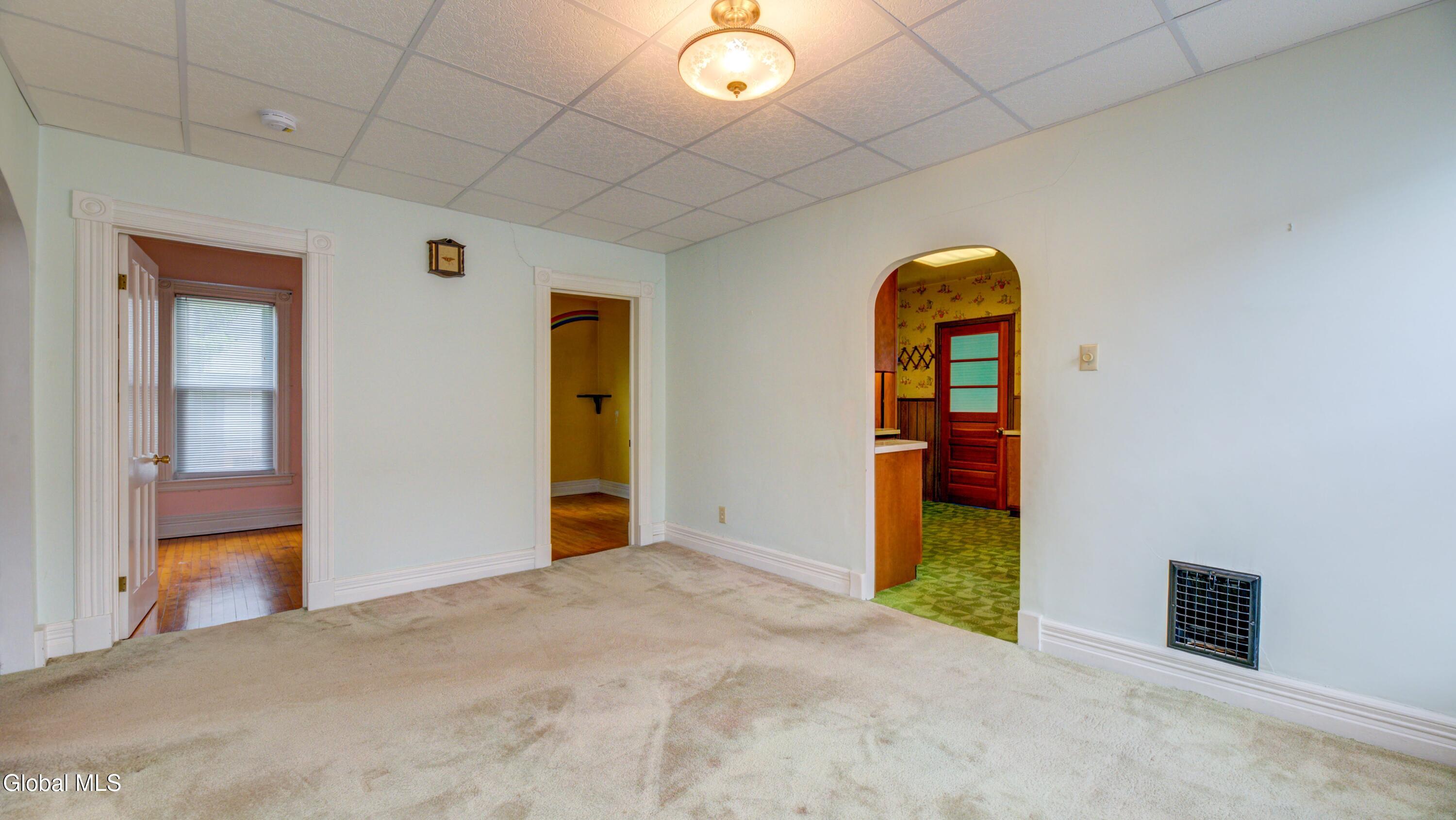 43 Glen Avenue Amsterdam NY 12010