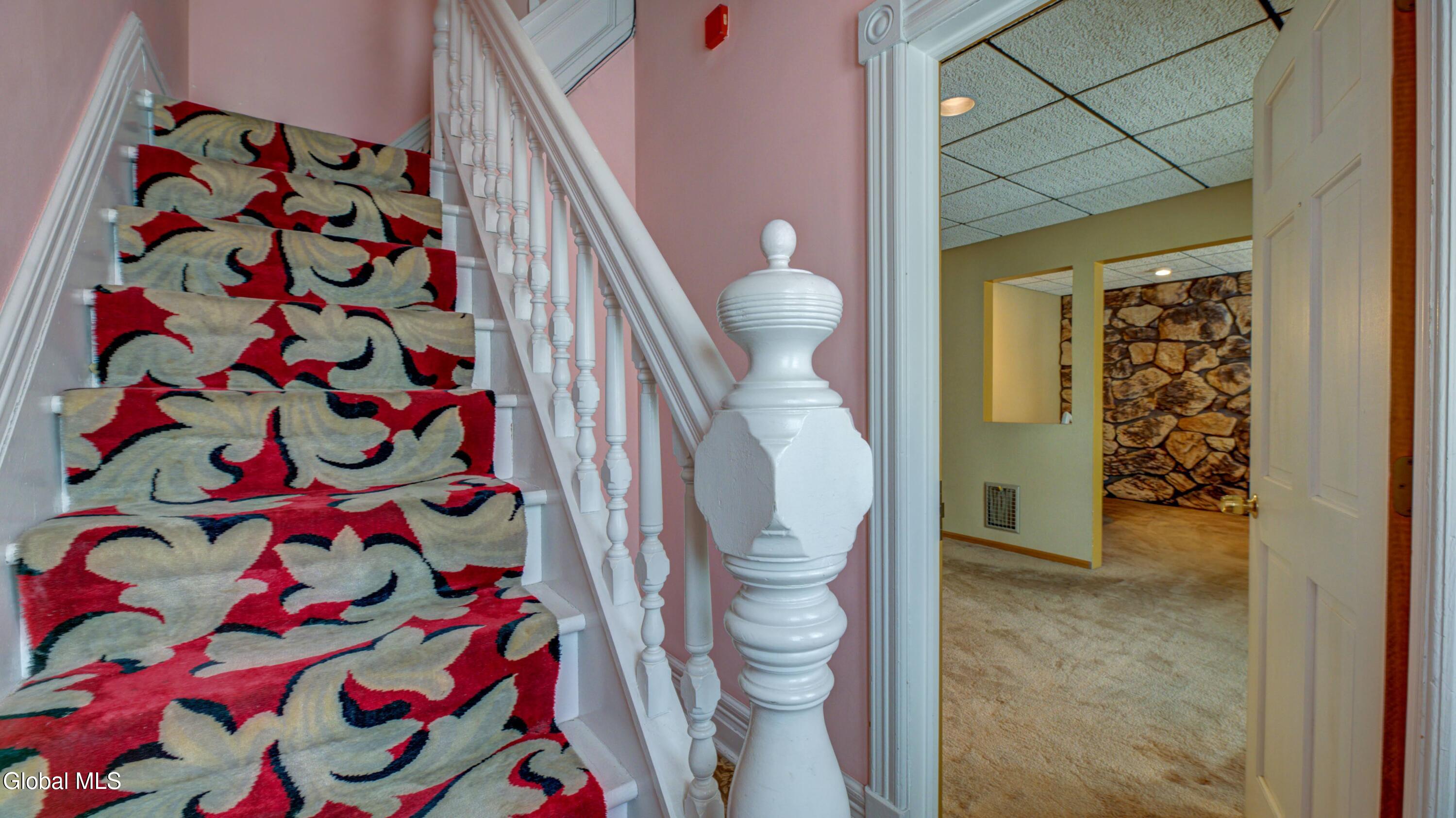 43 Glen Avenue Amsterdam NY 12010