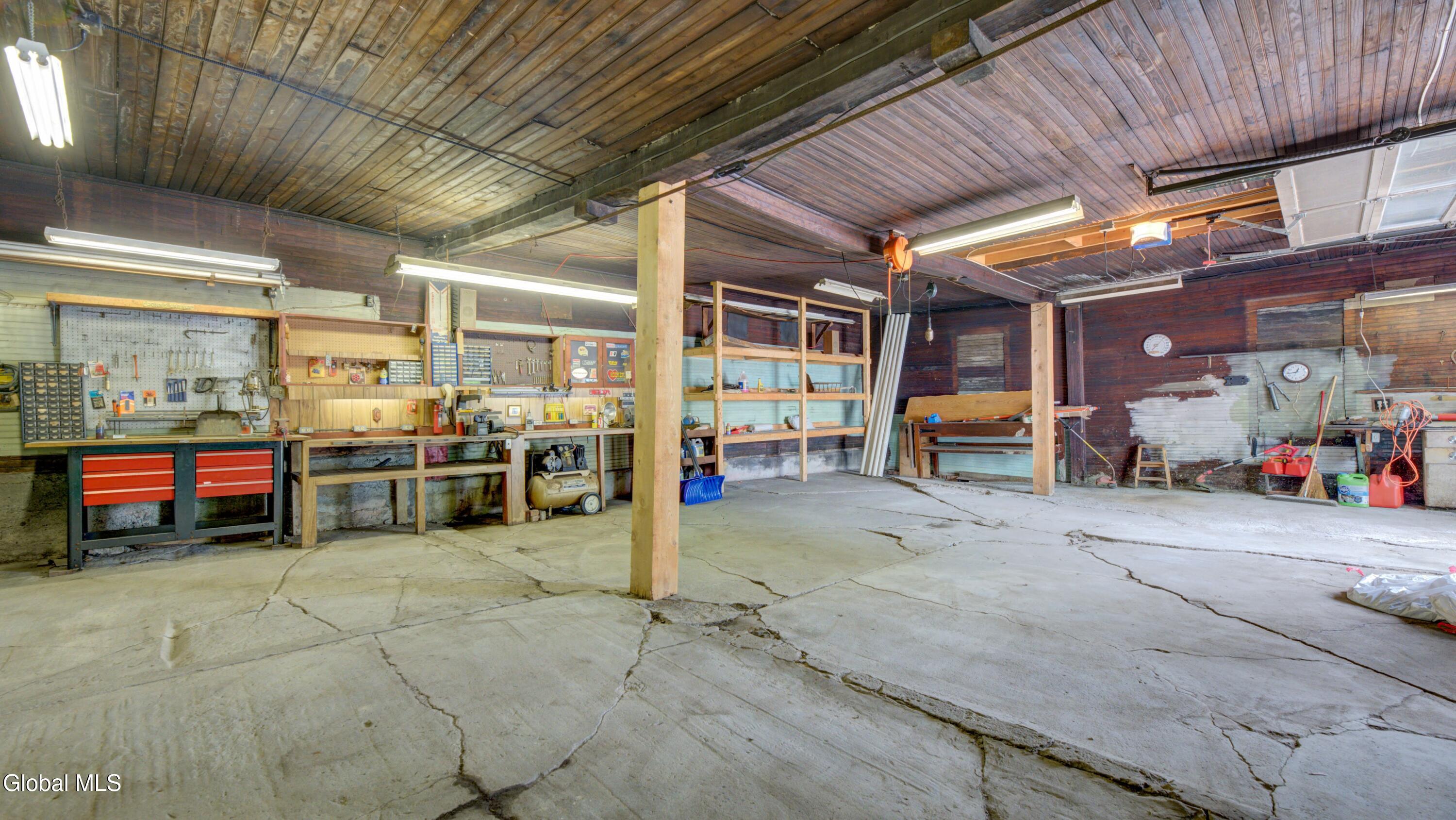 43 Glen Avenue Amsterdam NY 12010