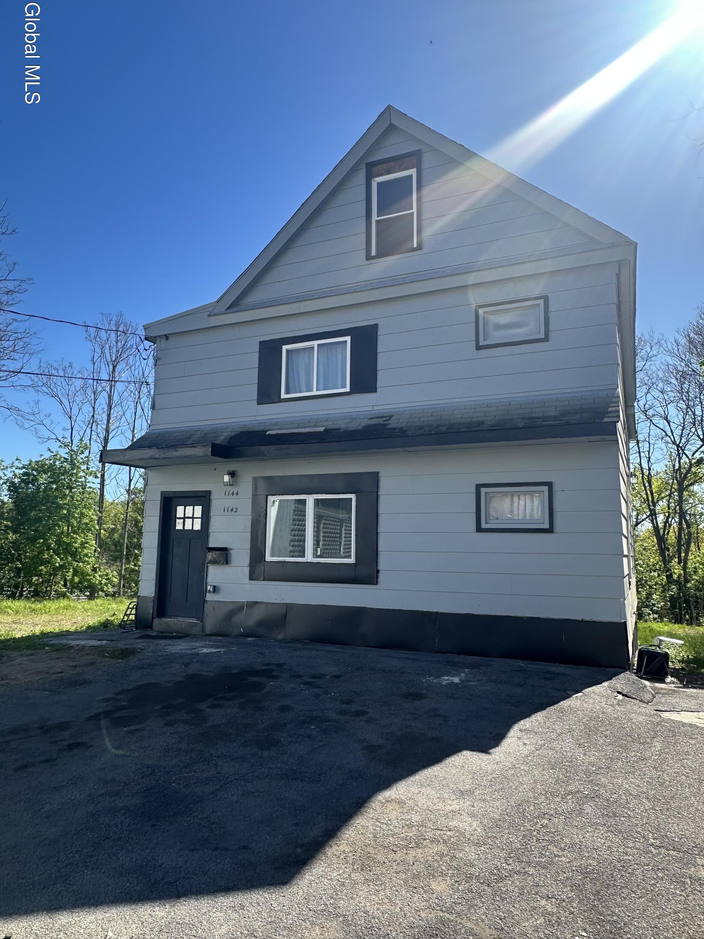 1142 Cutler Street Schenectady NY 12303