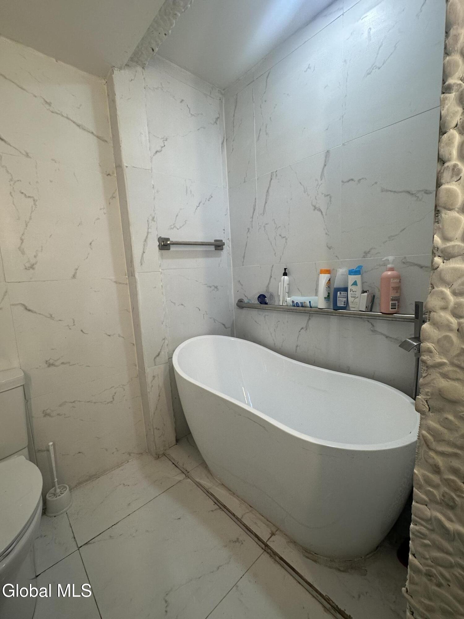 1142 Cutler Street Schenectady NY 12303