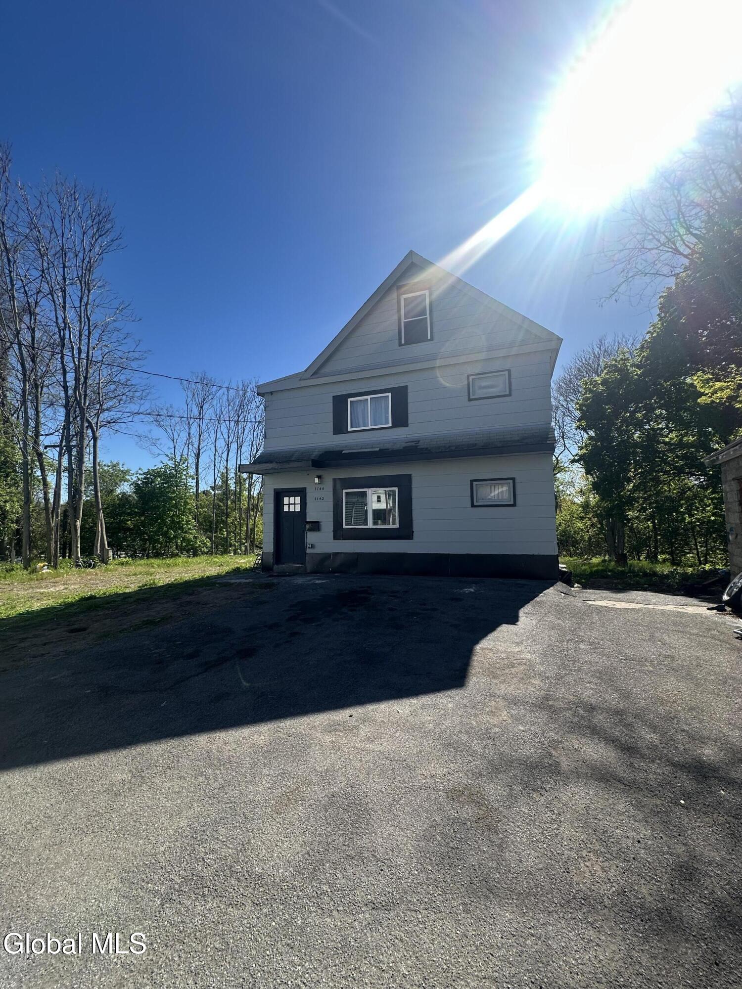 1142 Cutler Street Schenectady NY 12303