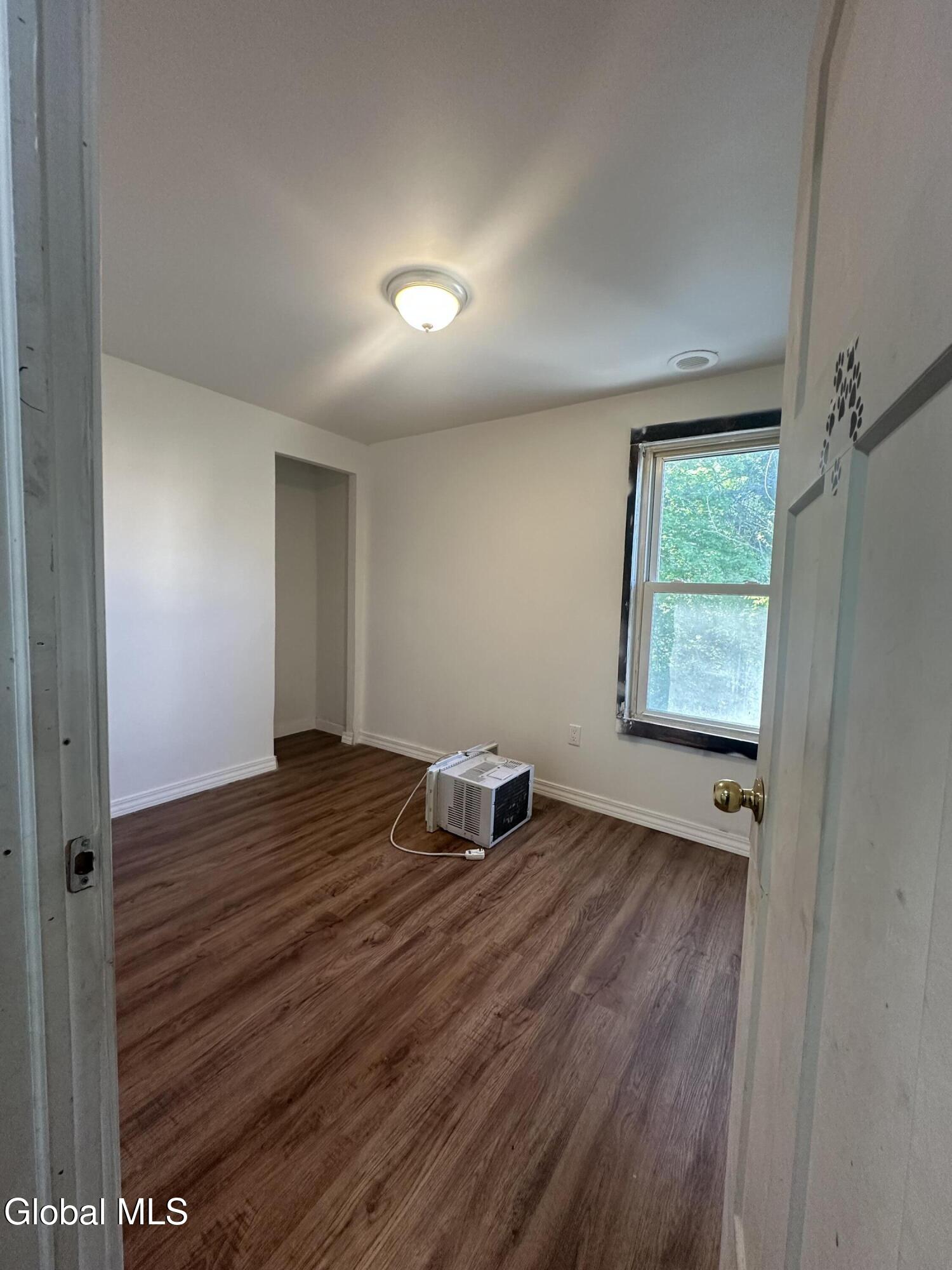 1142 Cutler Street Schenectady NY 12303