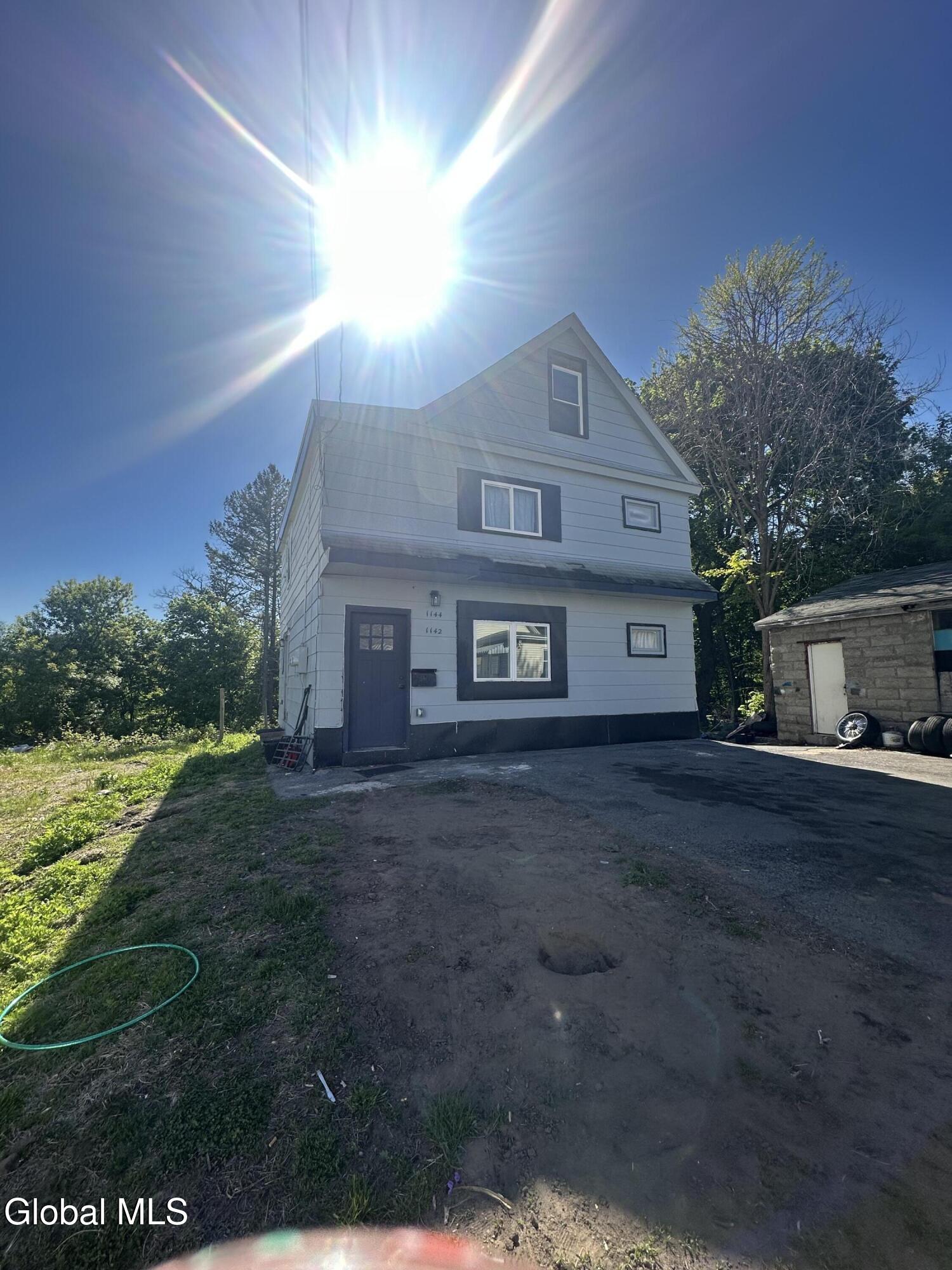 1142 Cutler Street Schenectady NY 12303