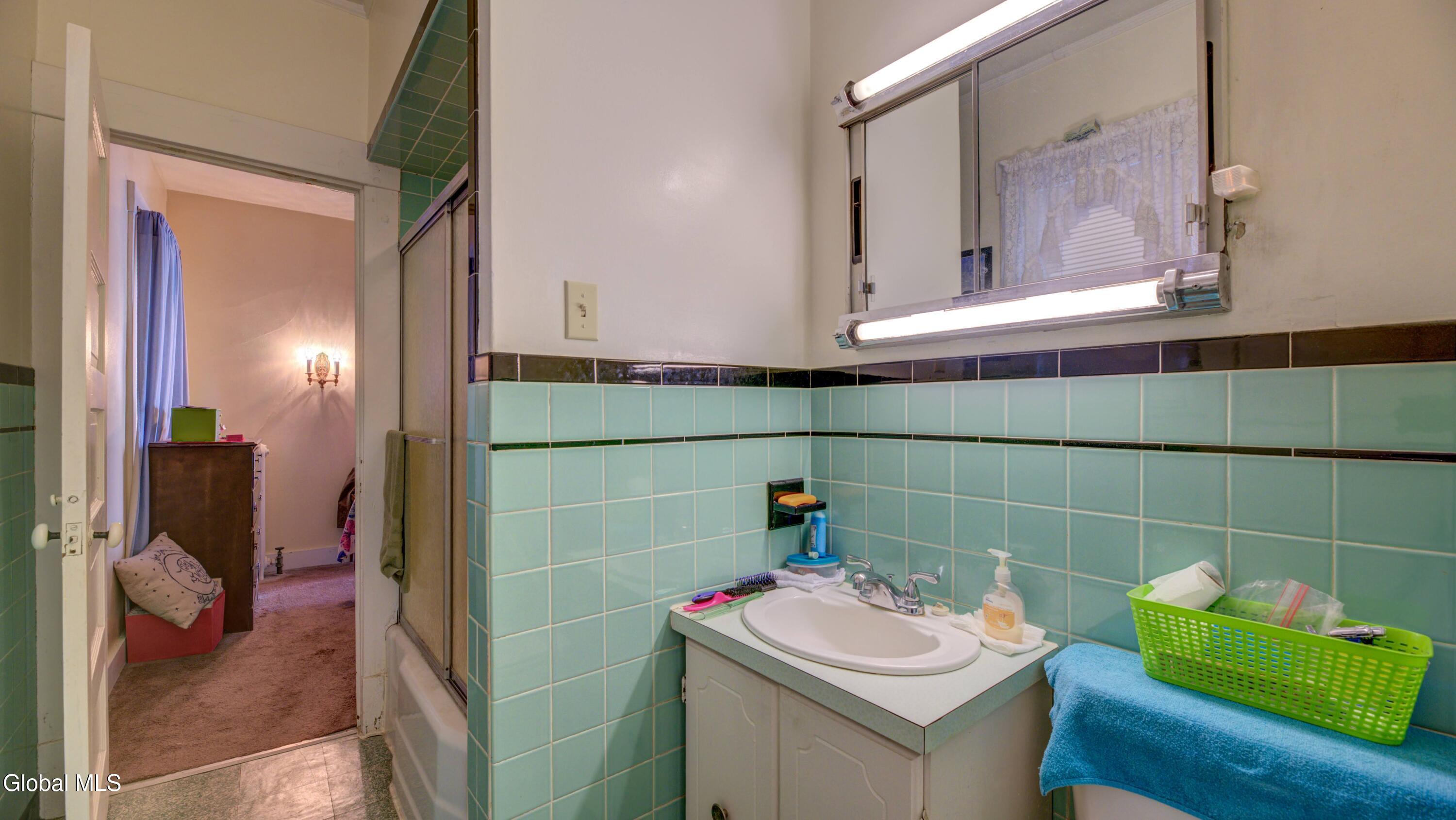 78 Forest Street Gloversville NY 12078