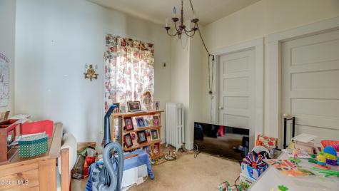78 Forest Street Gloversville NY 12078
