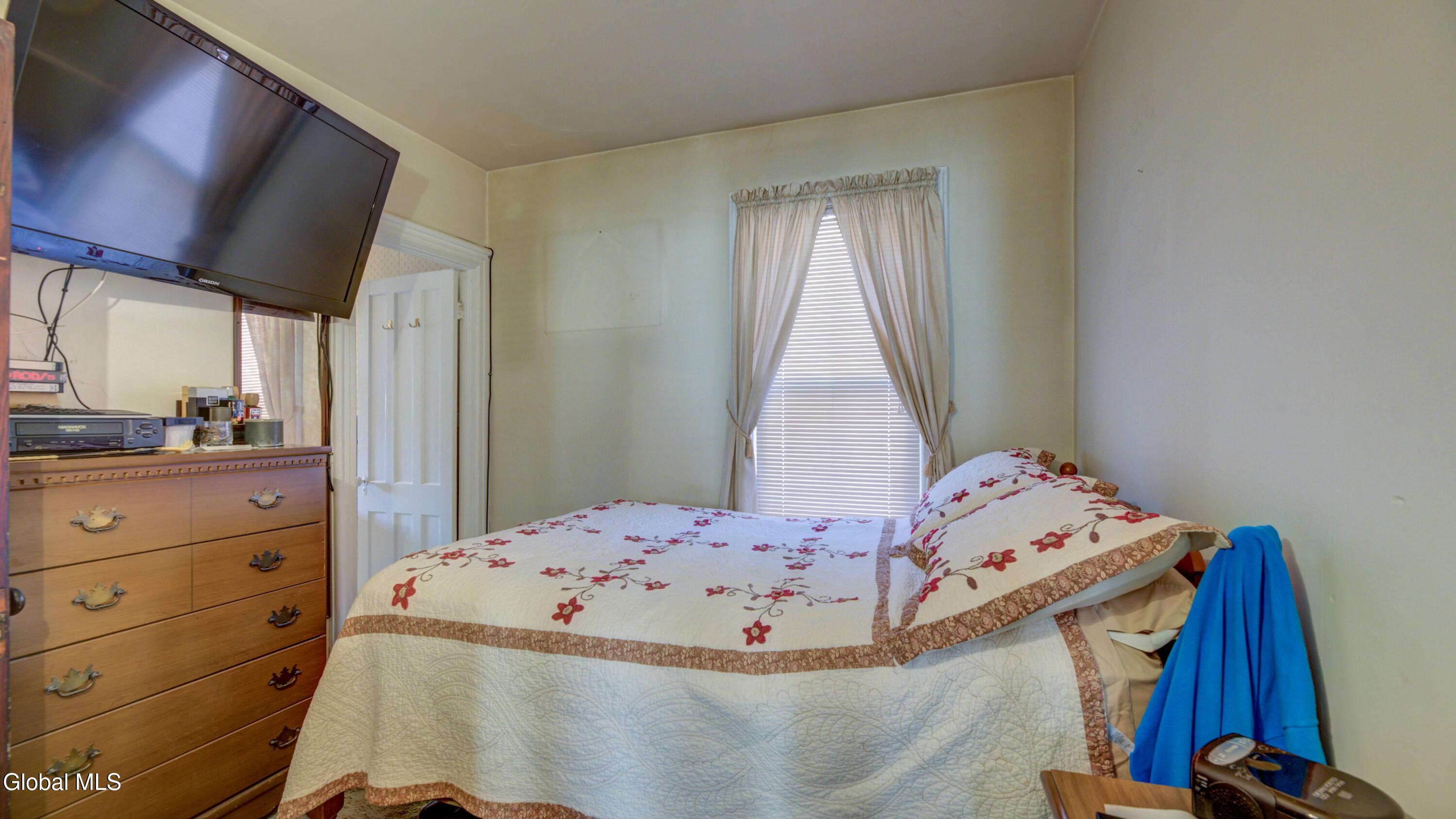 78 Forest Street Gloversville NY 12078