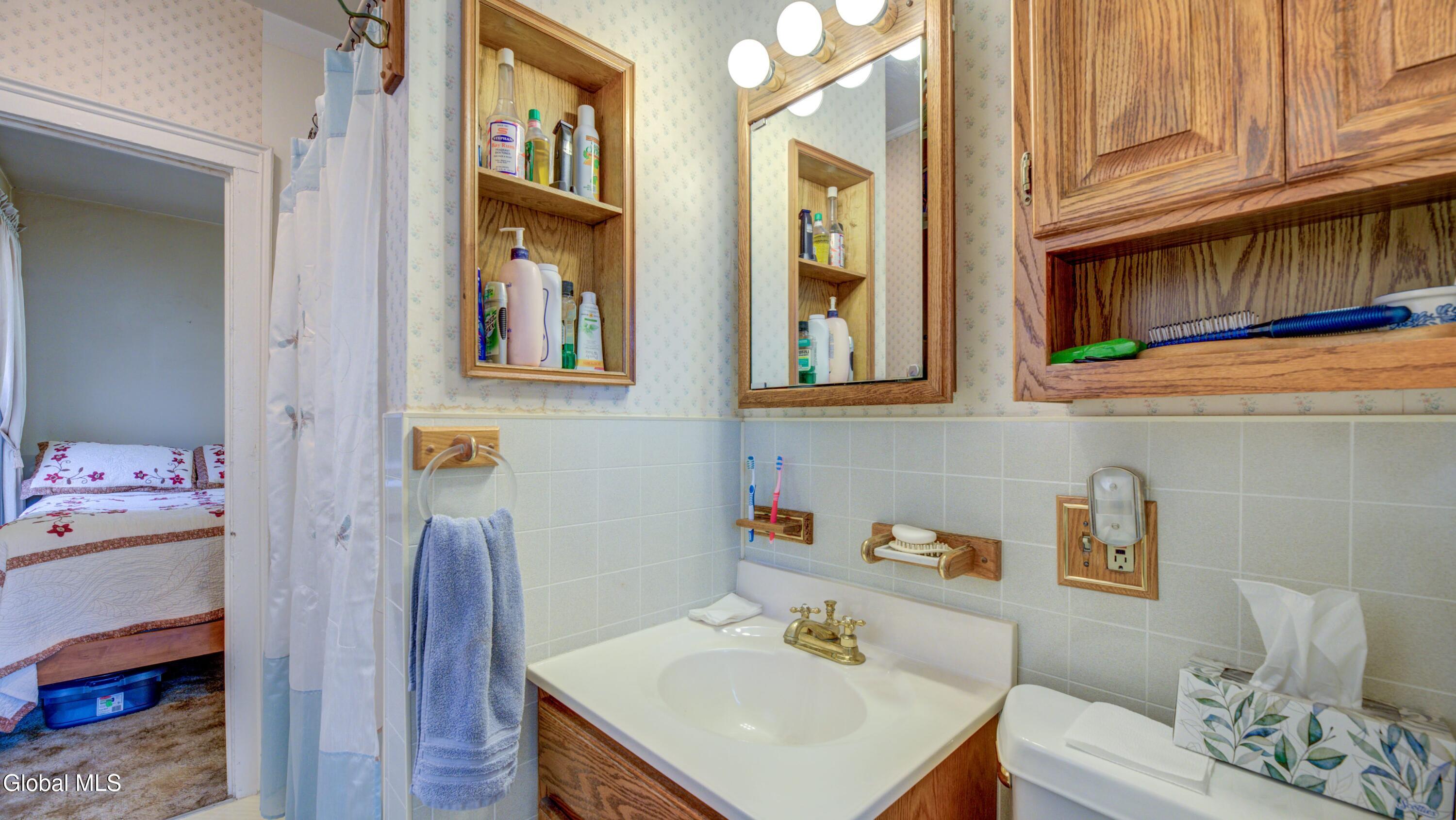78 Forest Street Gloversville NY 12078