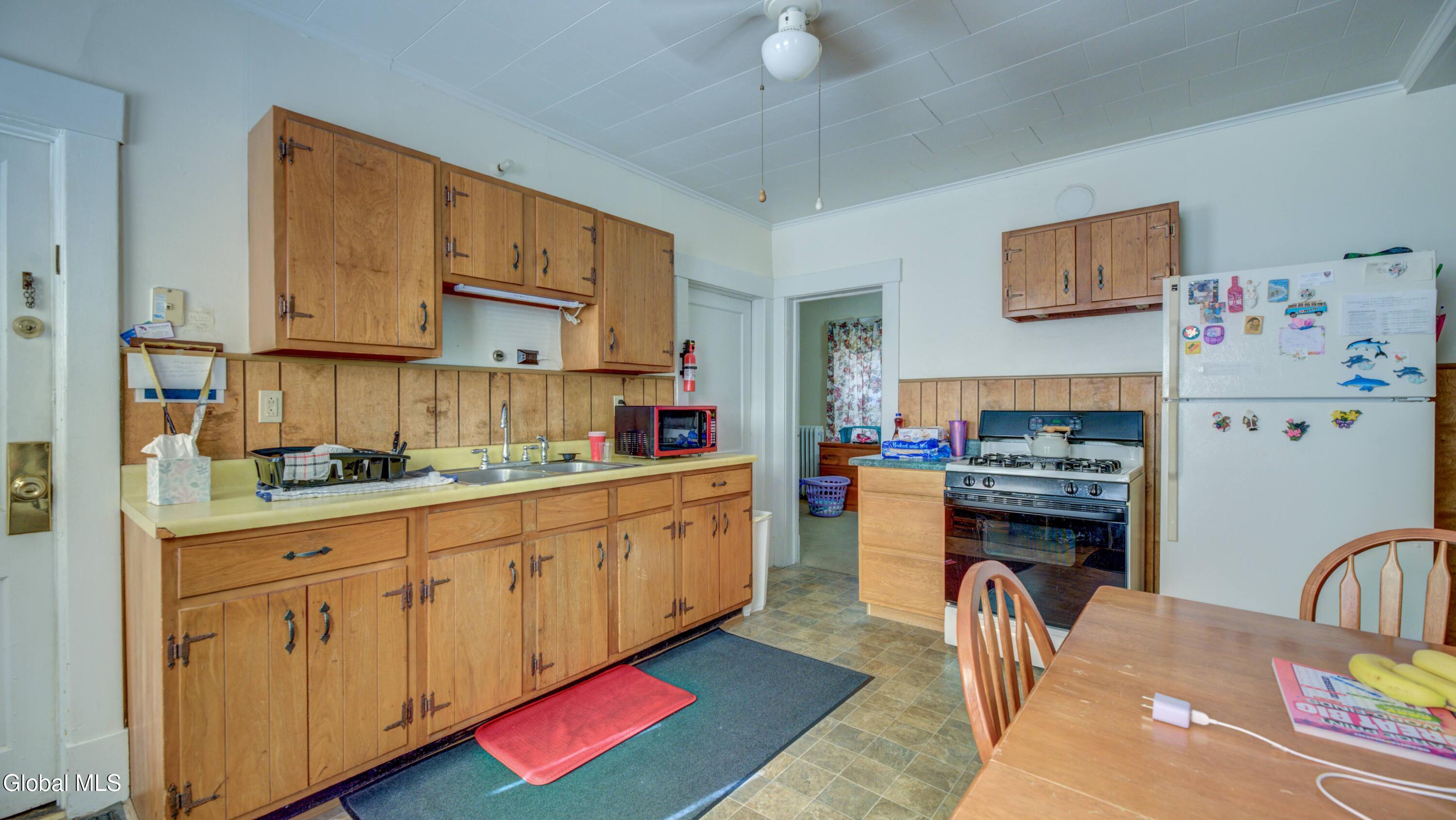 78 Forest Street Gloversville NY 12078