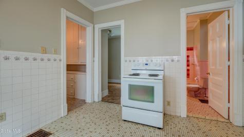 17 2nd Avenue Gloversville NY 12078