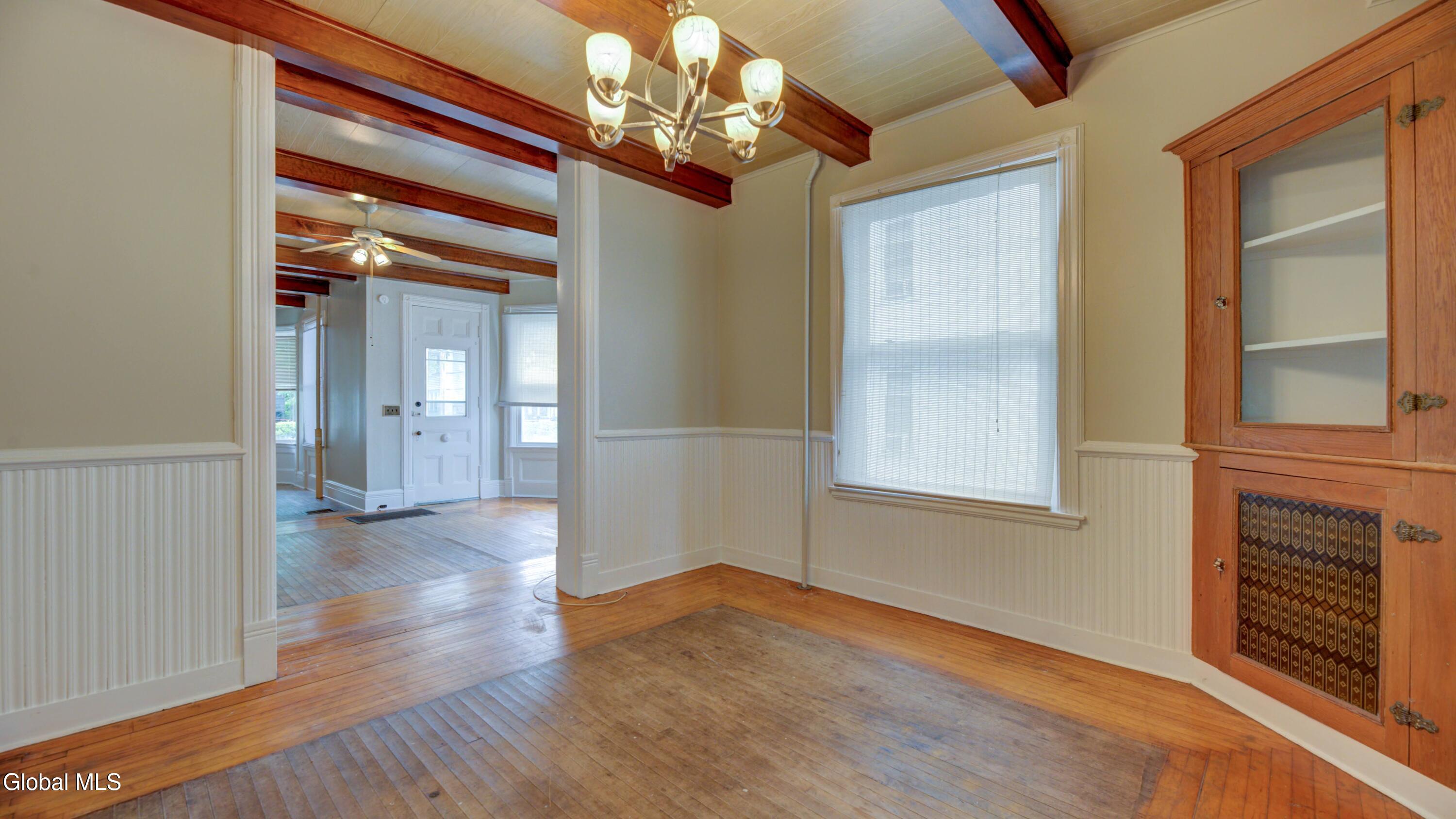 17 2nd Avenue Gloversville NY 12078