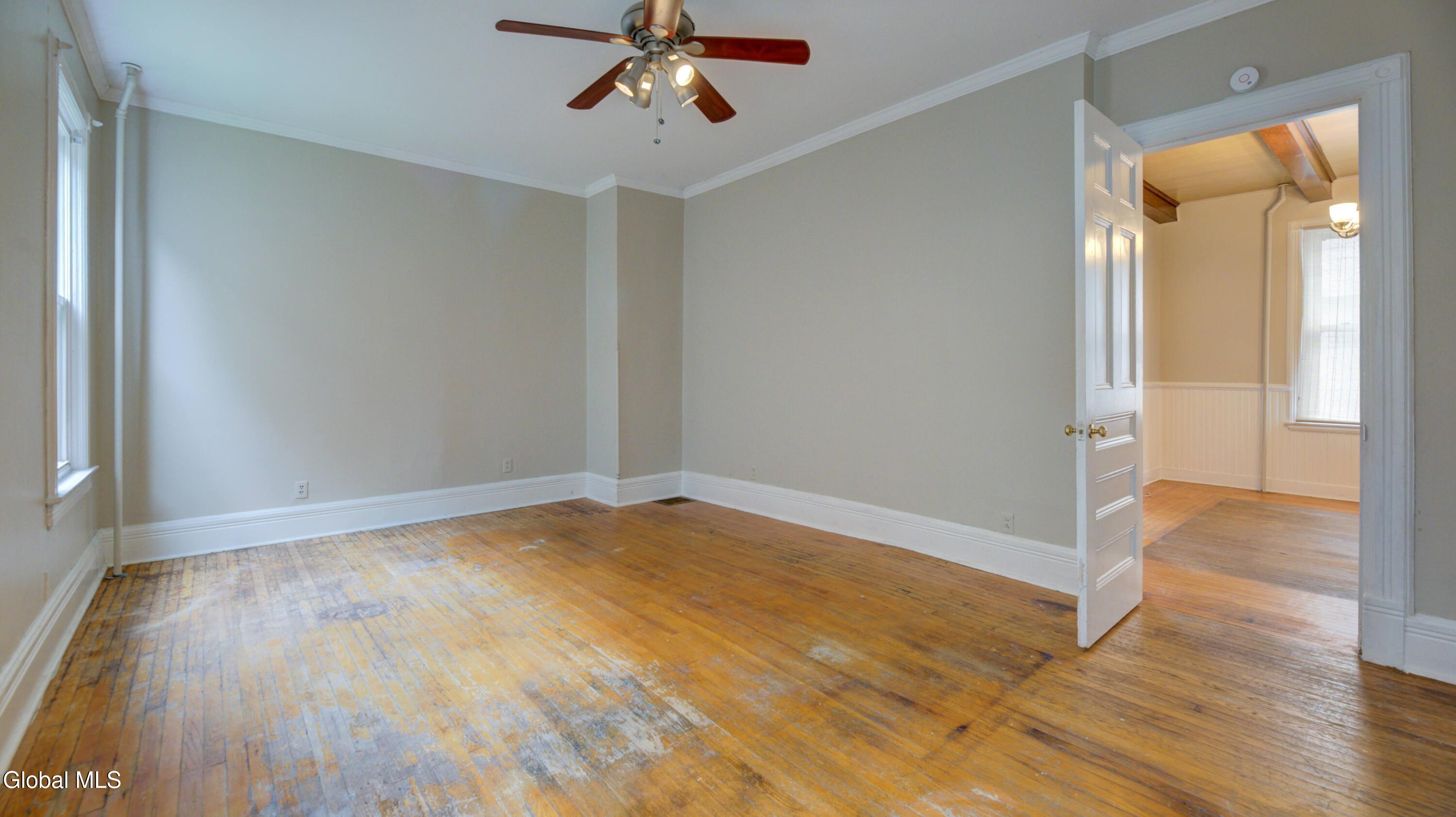 17 2nd Avenue Gloversville NY 12078