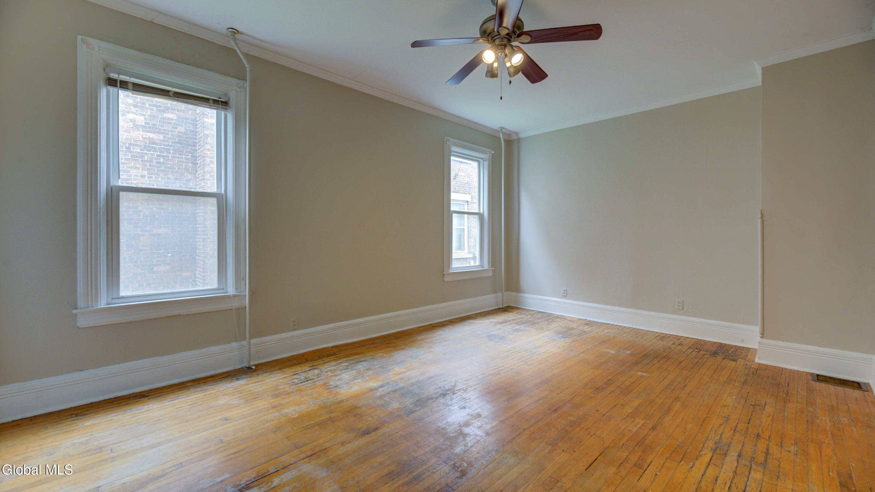 17 2nd Avenue Gloversville NY 12078
