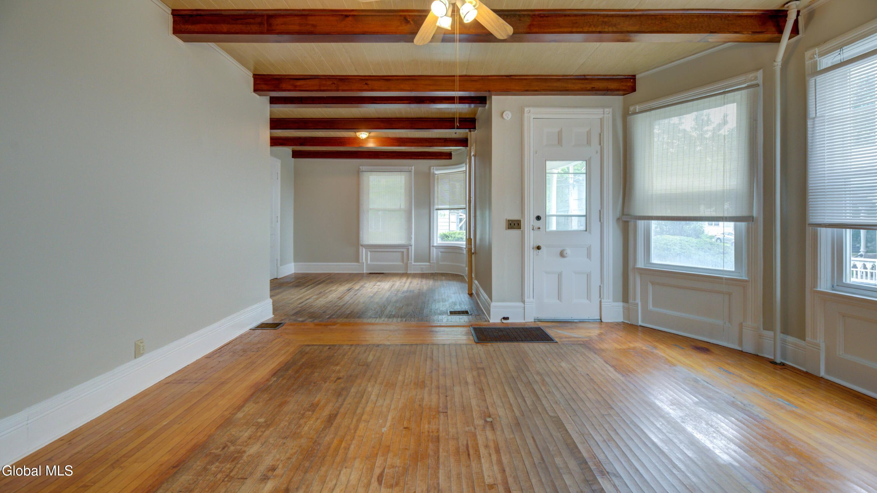 17 2nd Avenue Gloversville NY 12078