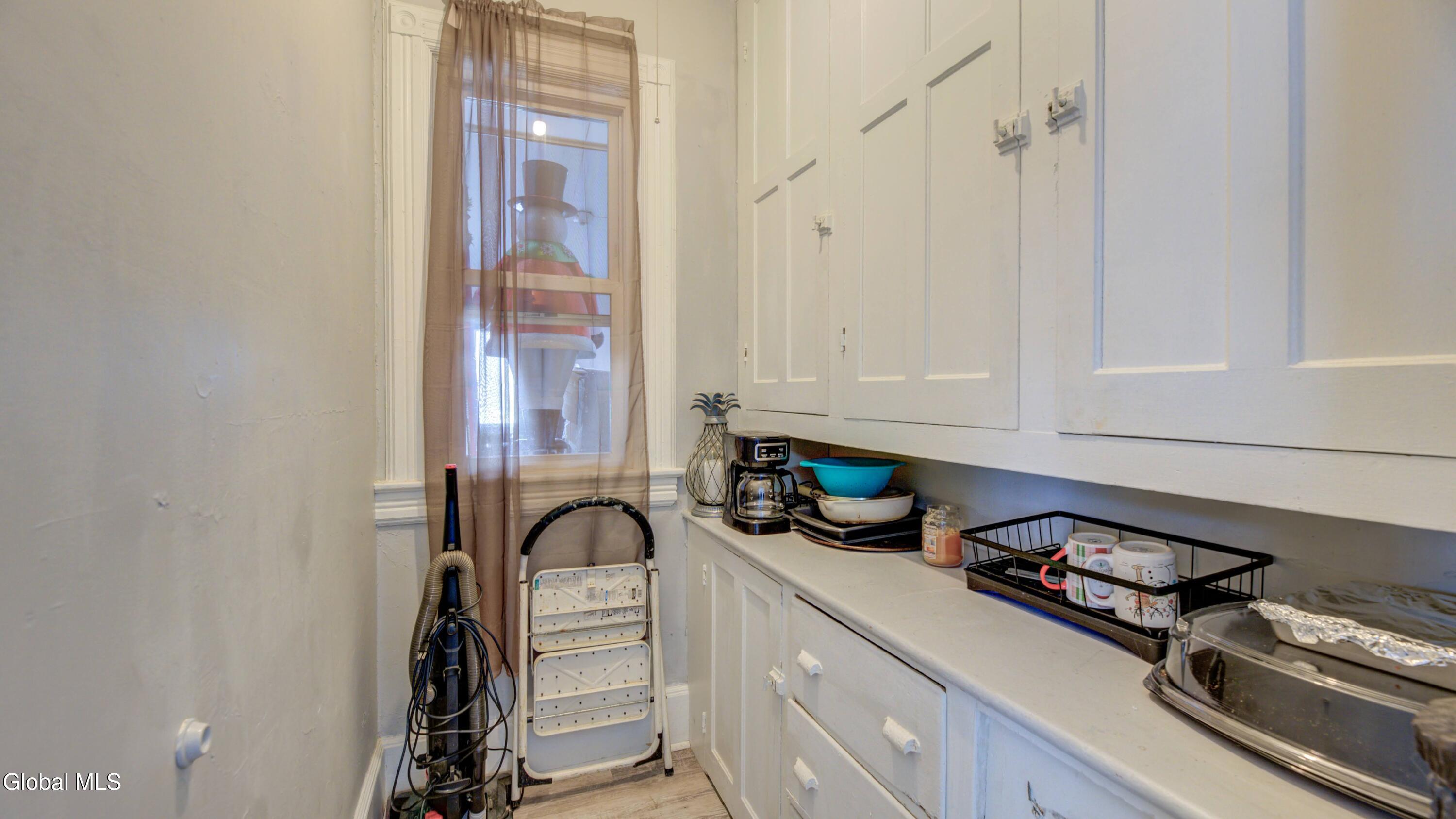 17 2nd Avenue Gloversville NY 12078