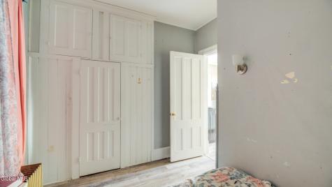 17 2nd Avenue Gloversville NY 12078