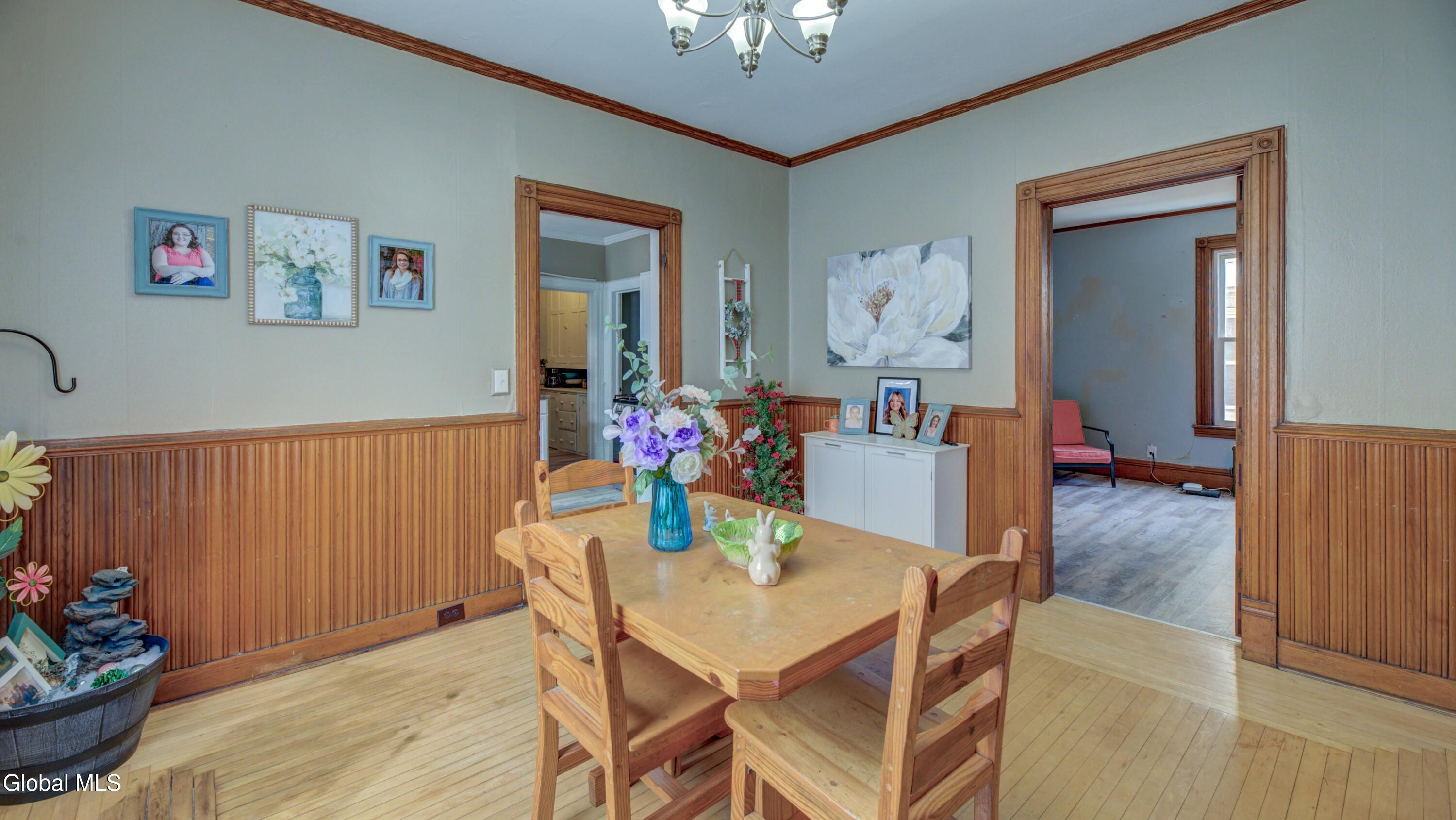 17 2nd Avenue Gloversville NY 12078