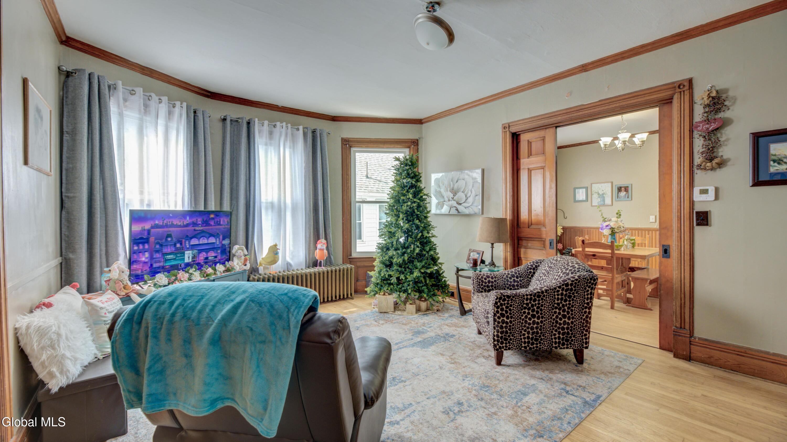 17 2nd Avenue Gloversville NY 12078
