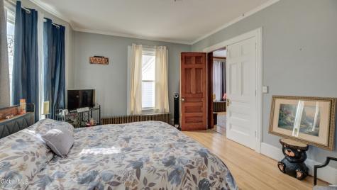 17 2nd Avenue Gloversville NY 12078