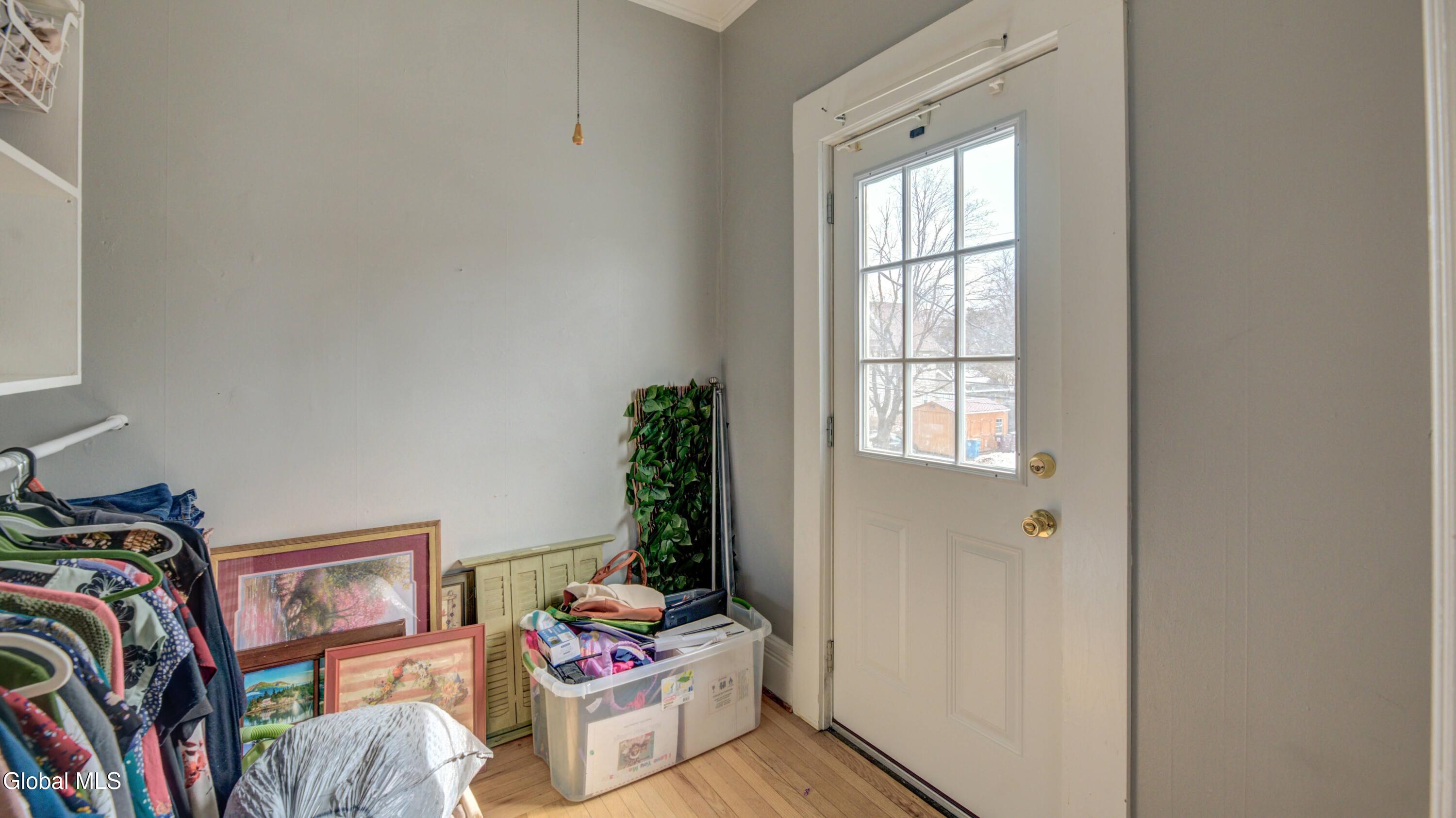 17 2nd Avenue Gloversville NY 12078