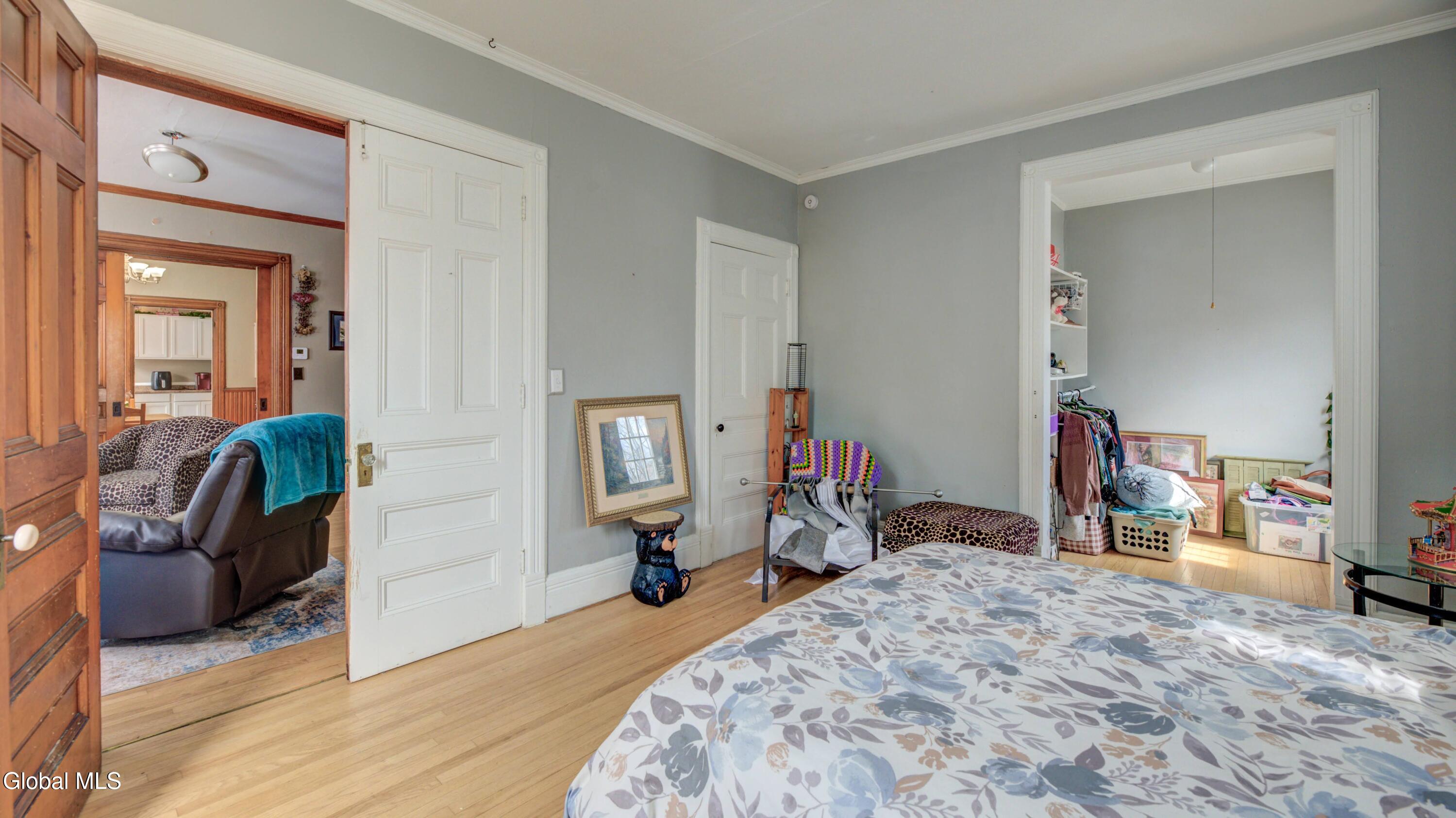 17 2nd Avenue Gloversville NY 12078