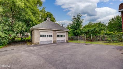 17 2nd Avenue Gloversville NY 12078