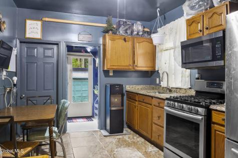 1006 Strong Street Schenectady NY 12307