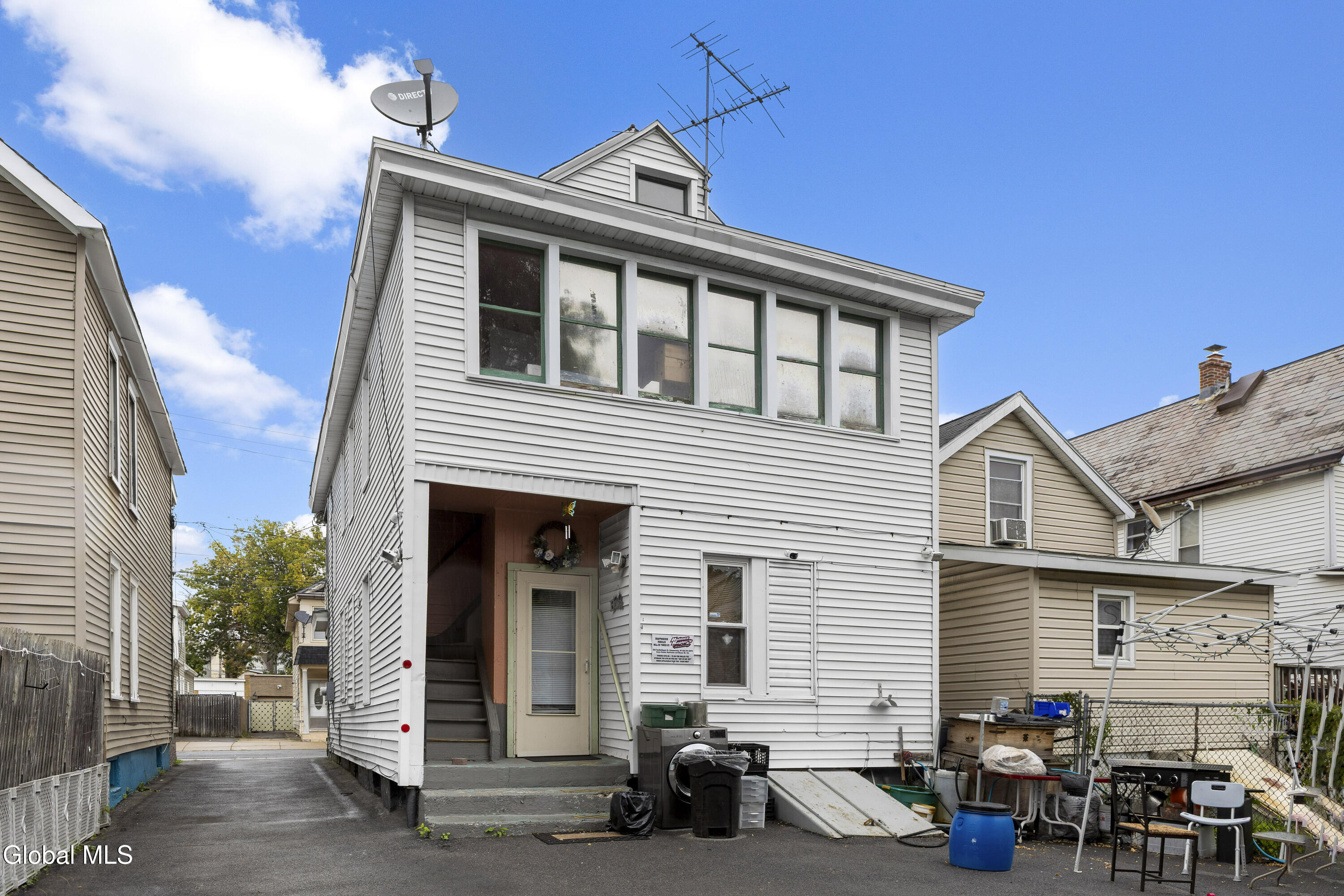 1006 Strong Street Schenectady NY 12307
