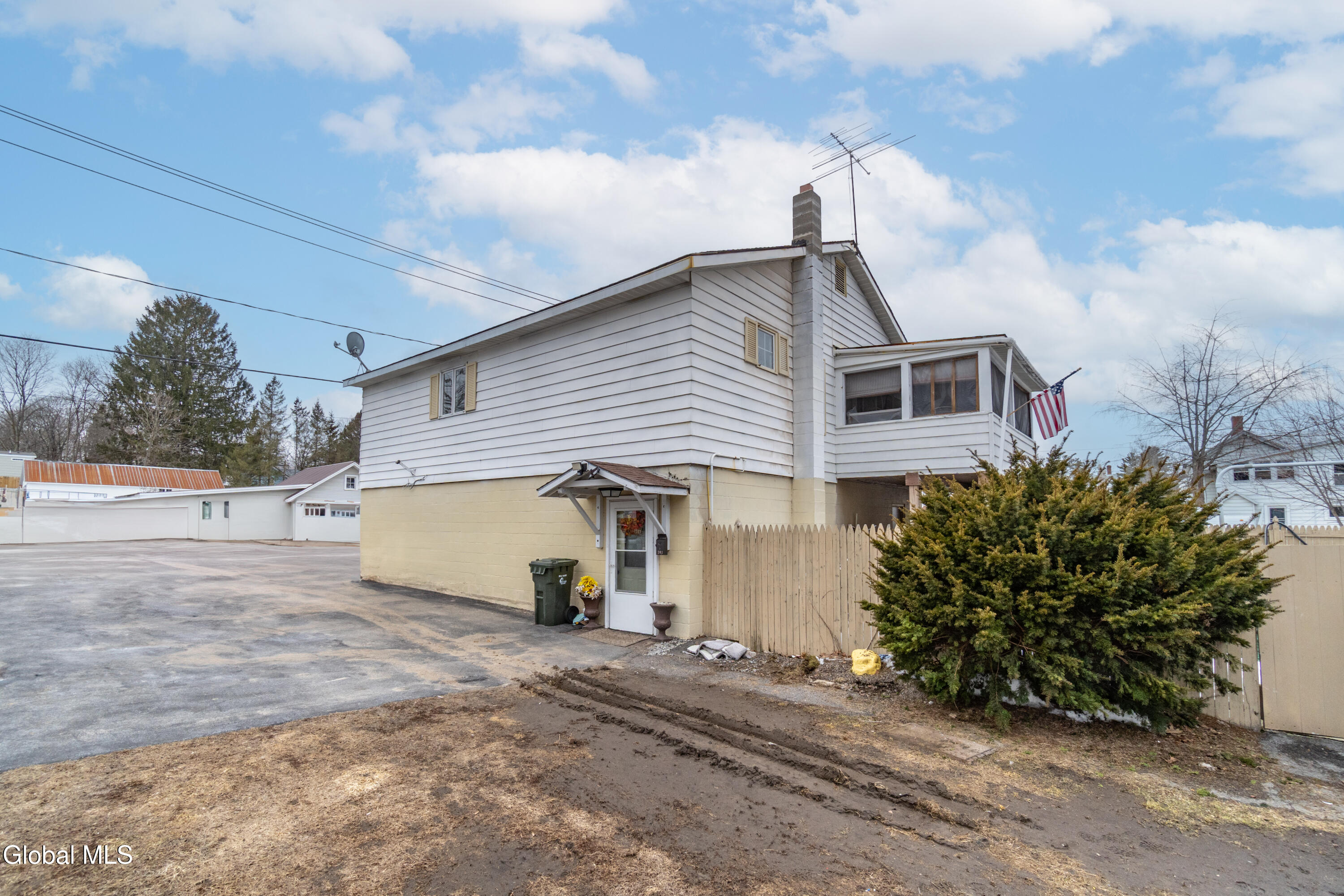 301 Walnut Street Corinth NY 12822