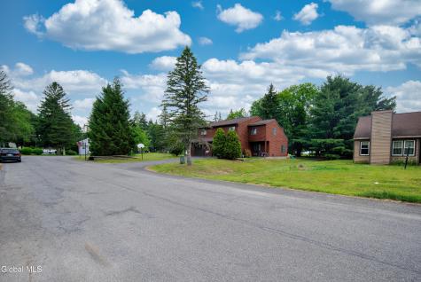 101-103 Stone Ridge Court Guilderland NY 12009