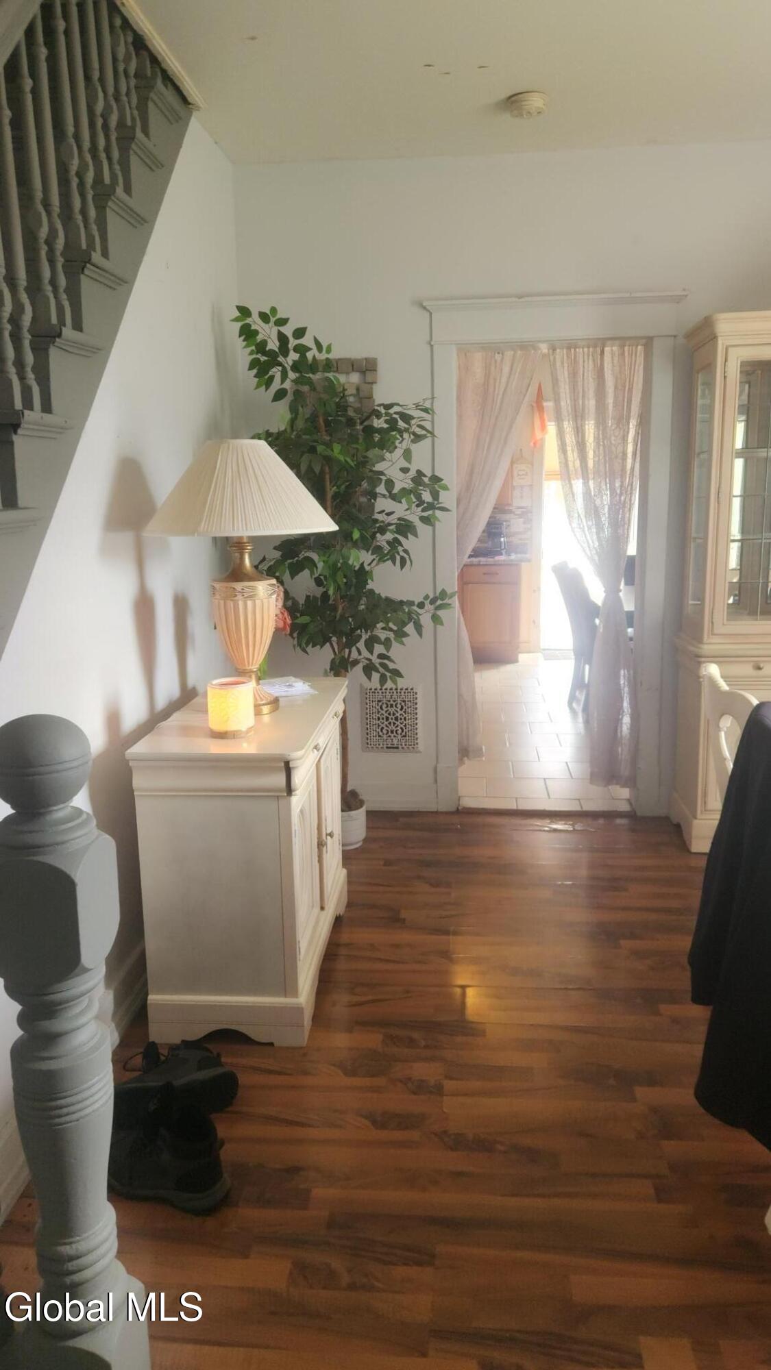 465 Hulett Street Schenectady NY 12307