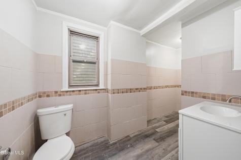 233 S Swan Street Albany NY 12202