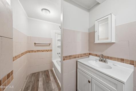 233 S Swan Street Albany NY 12202