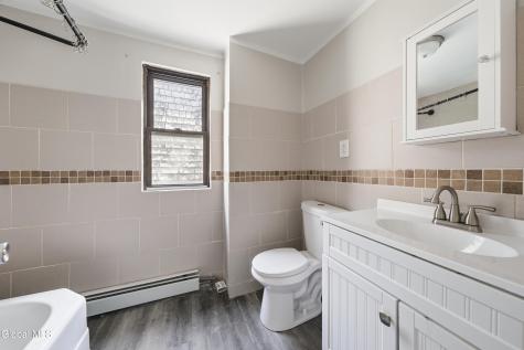 233 S Swan Street Albany NY 12202