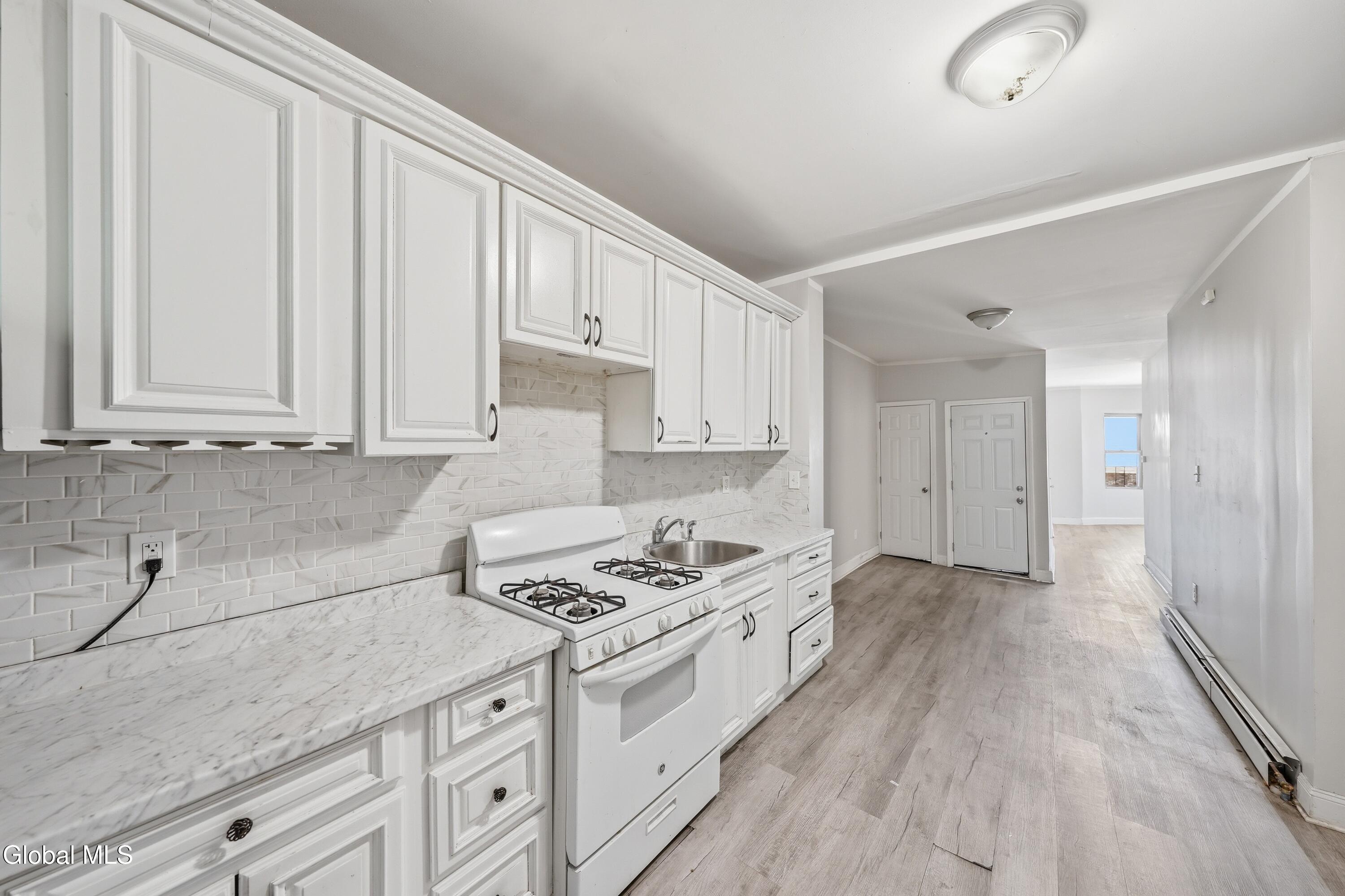 233 S Swan Street Albany NY 12202