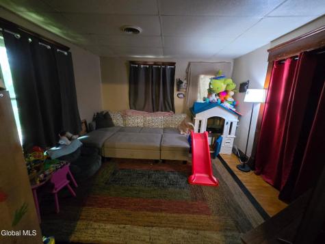 20 Vanwyck Street Gloversville NY 12078