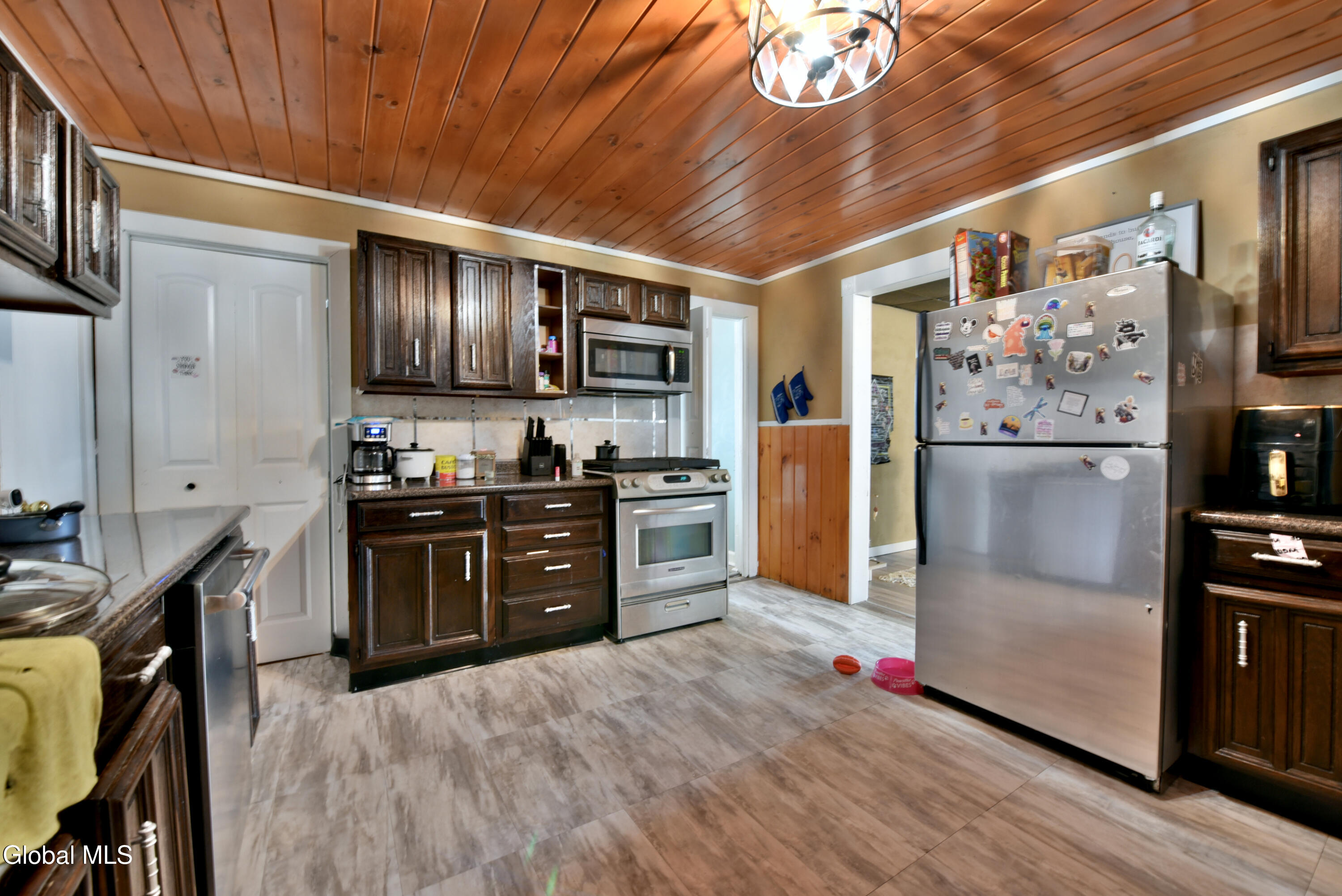 107 Dove Street Johnstown NY 12095