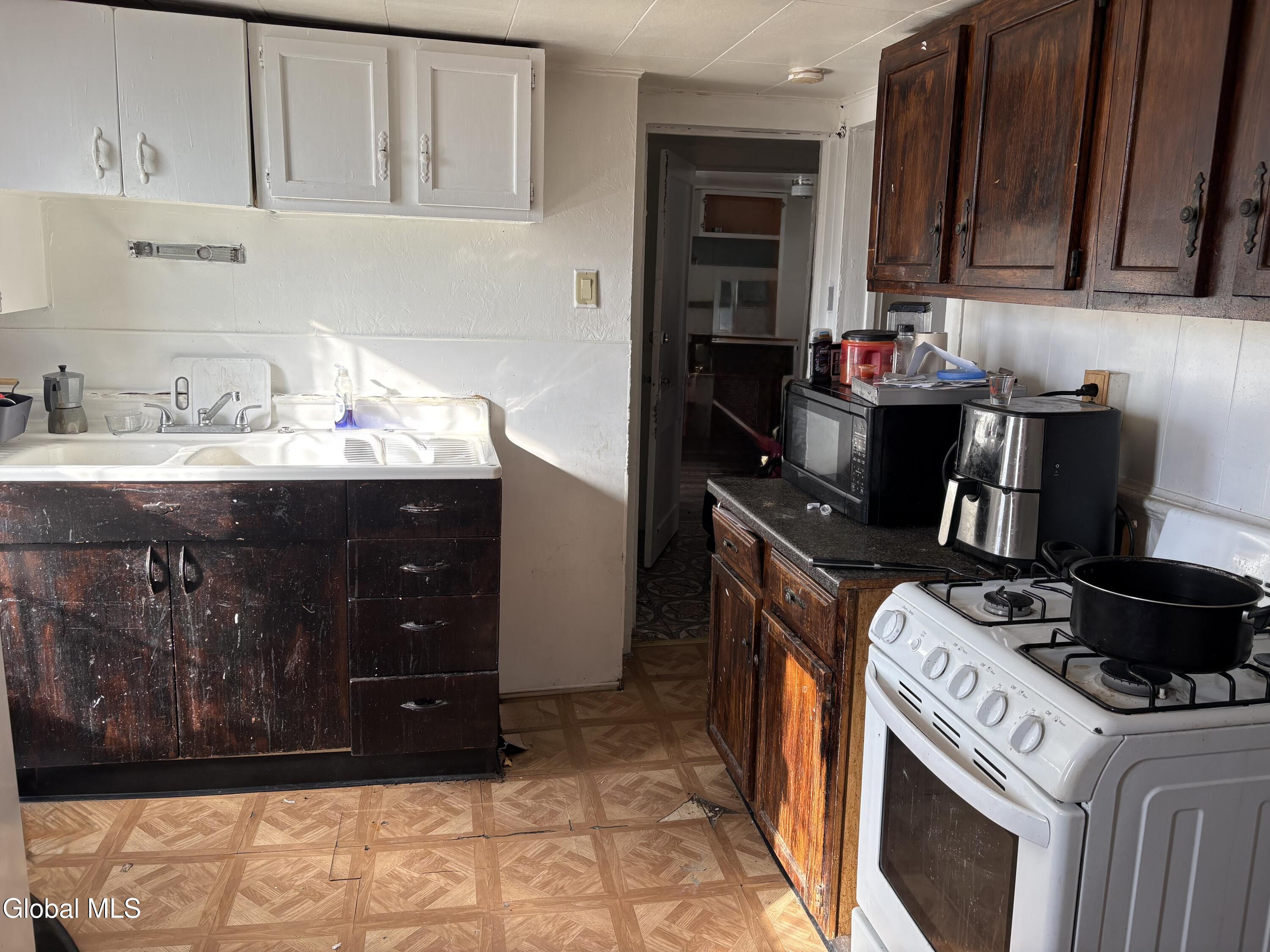 54 Delaware Street Albany NY 12202