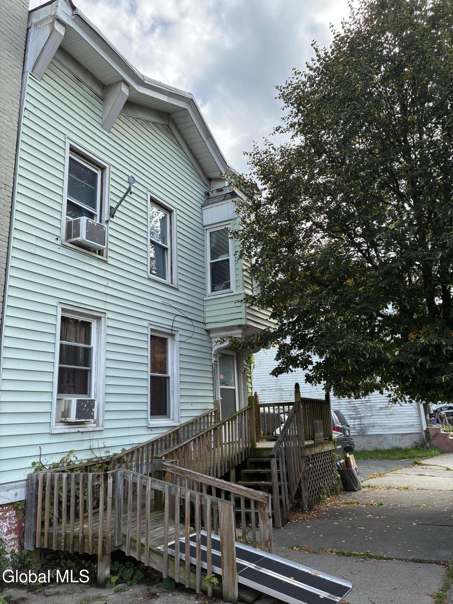 146 Hill Street Troy NY 12180
