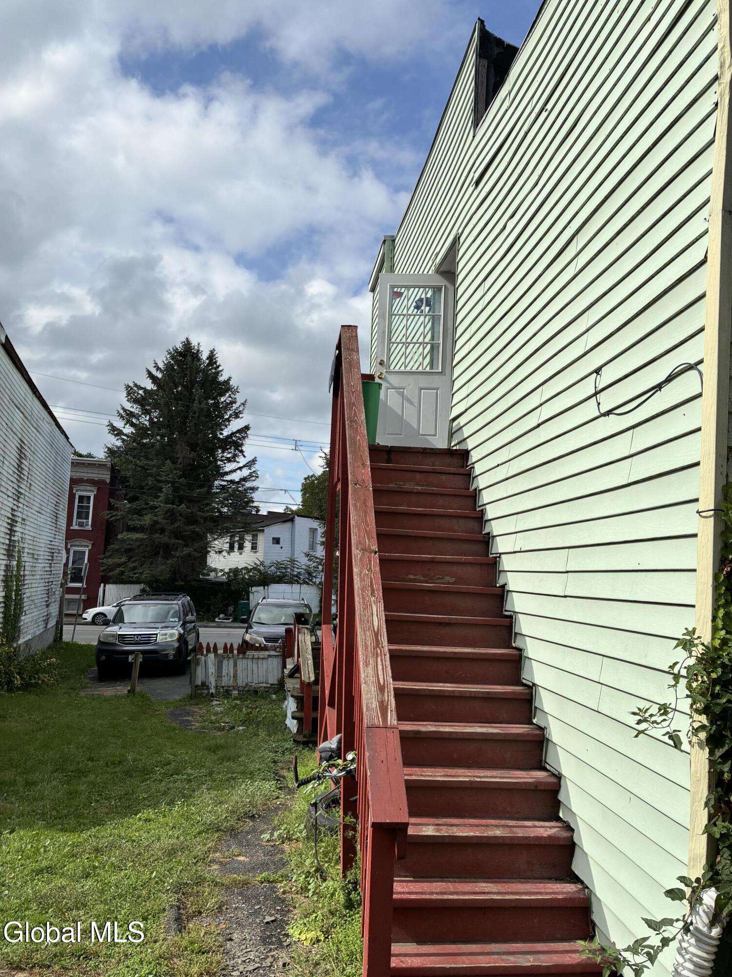 146 Hill Street Troy NY 12180