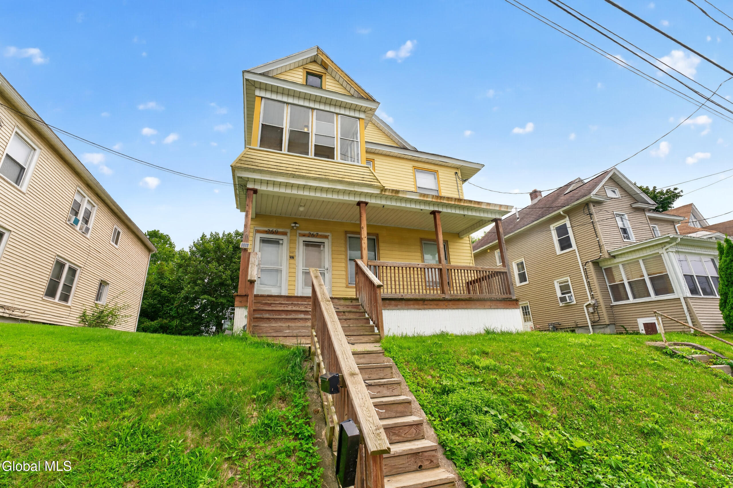 267-269 Vrooman Avenue Amsterdam NY 12010