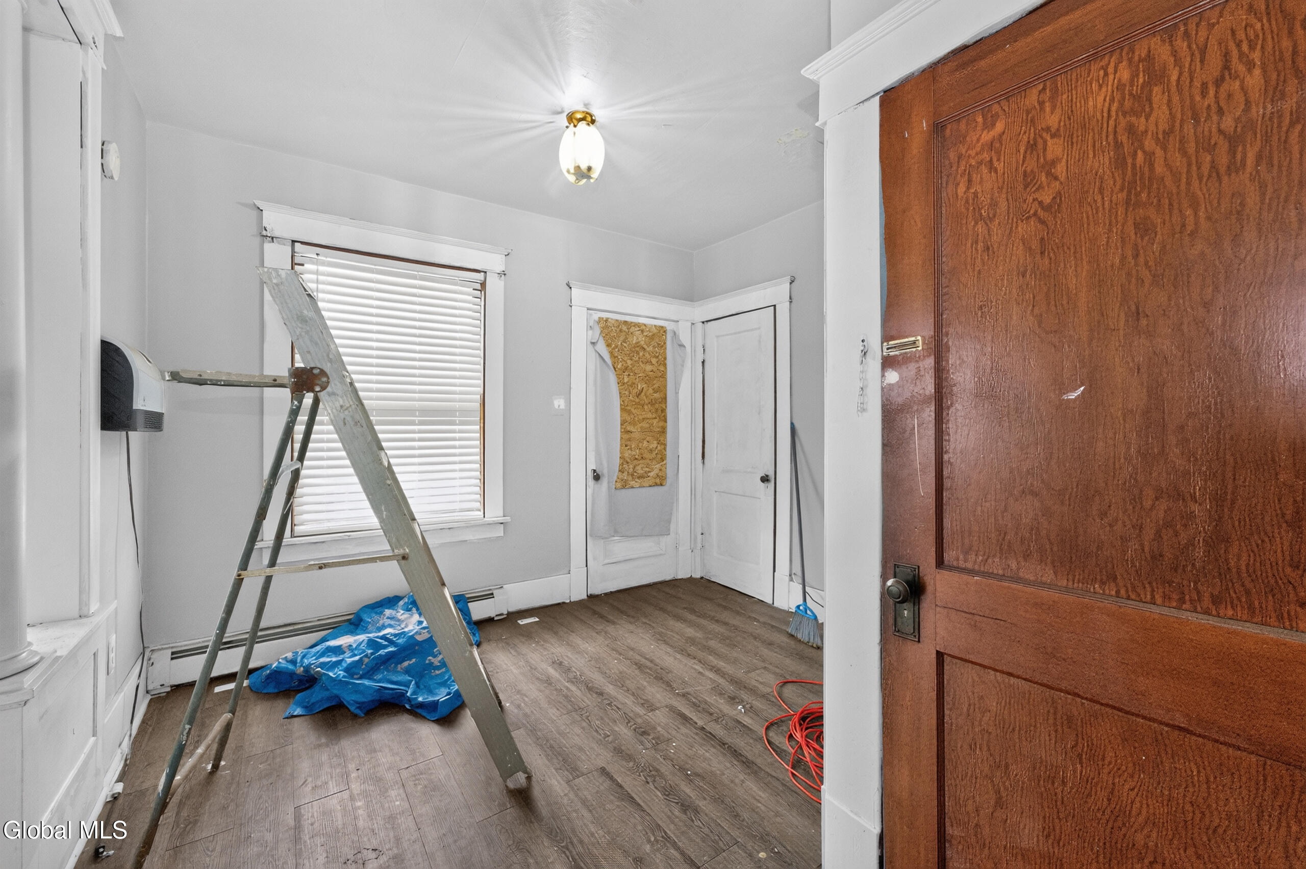 267-269 Vrooman Avenue Amsterdam NY 12010