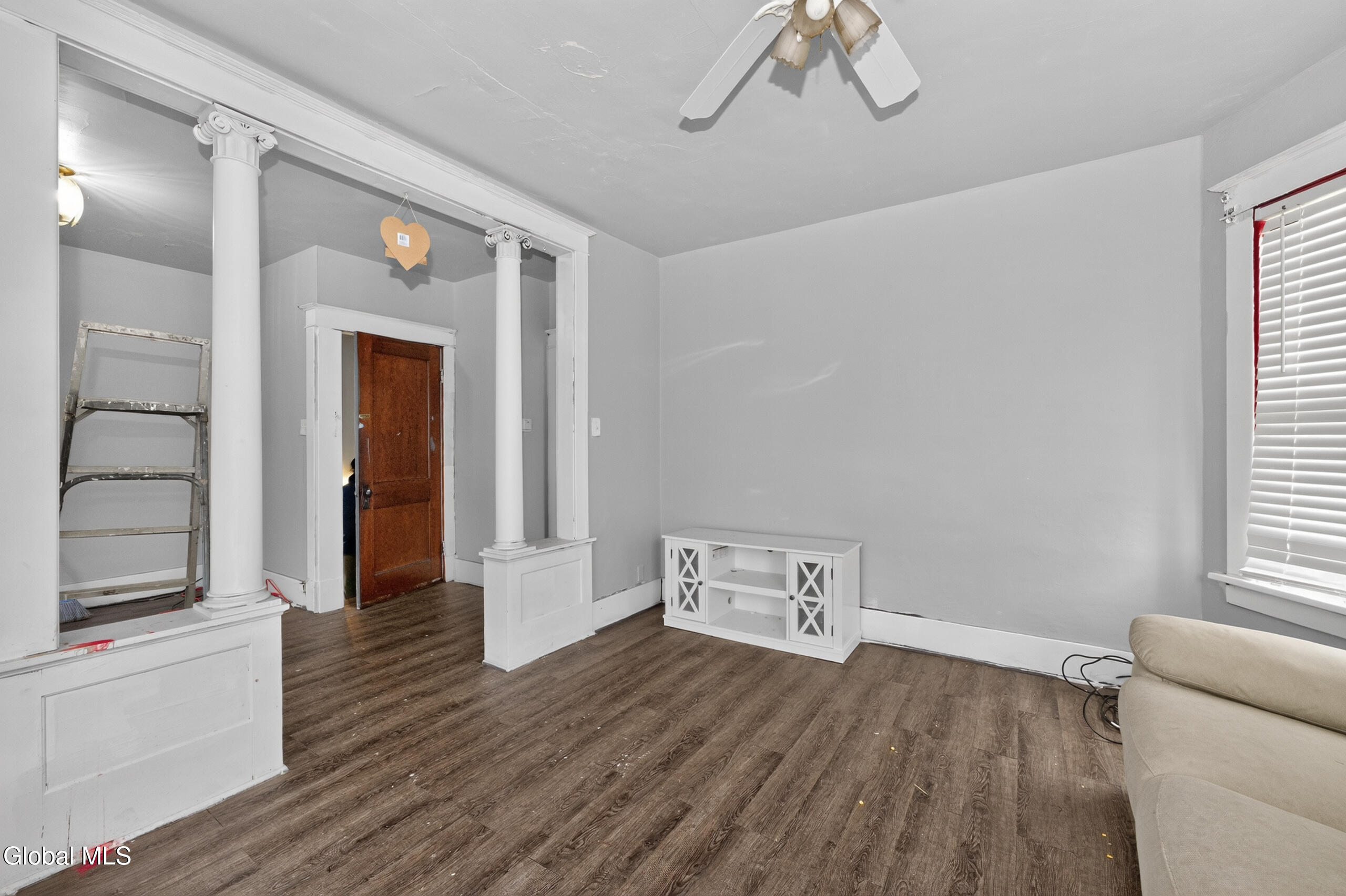 267-269 Vrooman Avenue Amsterdam NY 12010