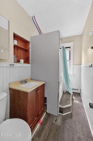 267-269 Vrooman Avenue Amsterdam NY 12010