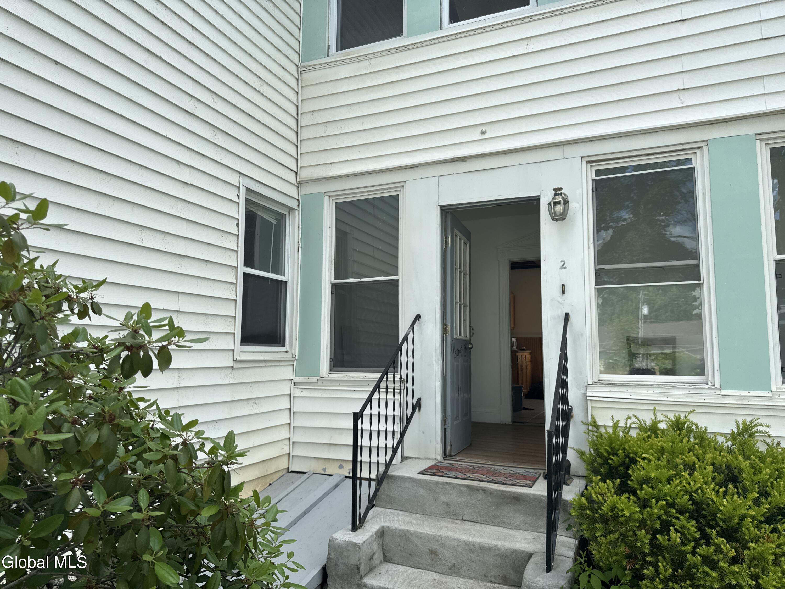 2 1/2 1st Street Waterford NY 12188