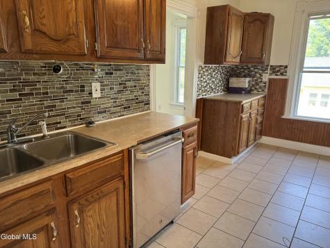 2 1/2 1st Street Waterford NY 12188
